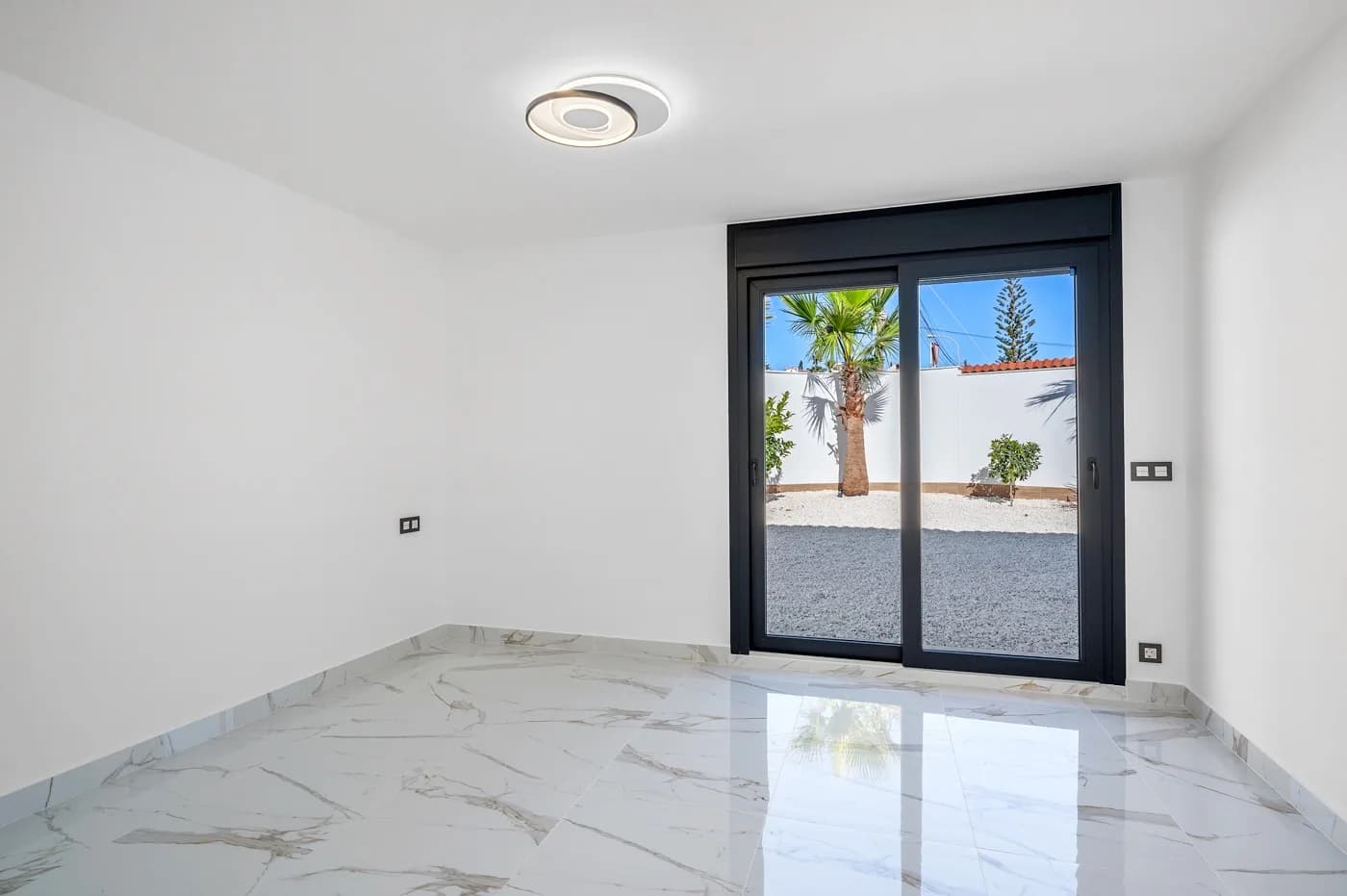 Villa de 4 dormitorios en venta en Ciudad Quesada - Rojales, Alicante - Image 9