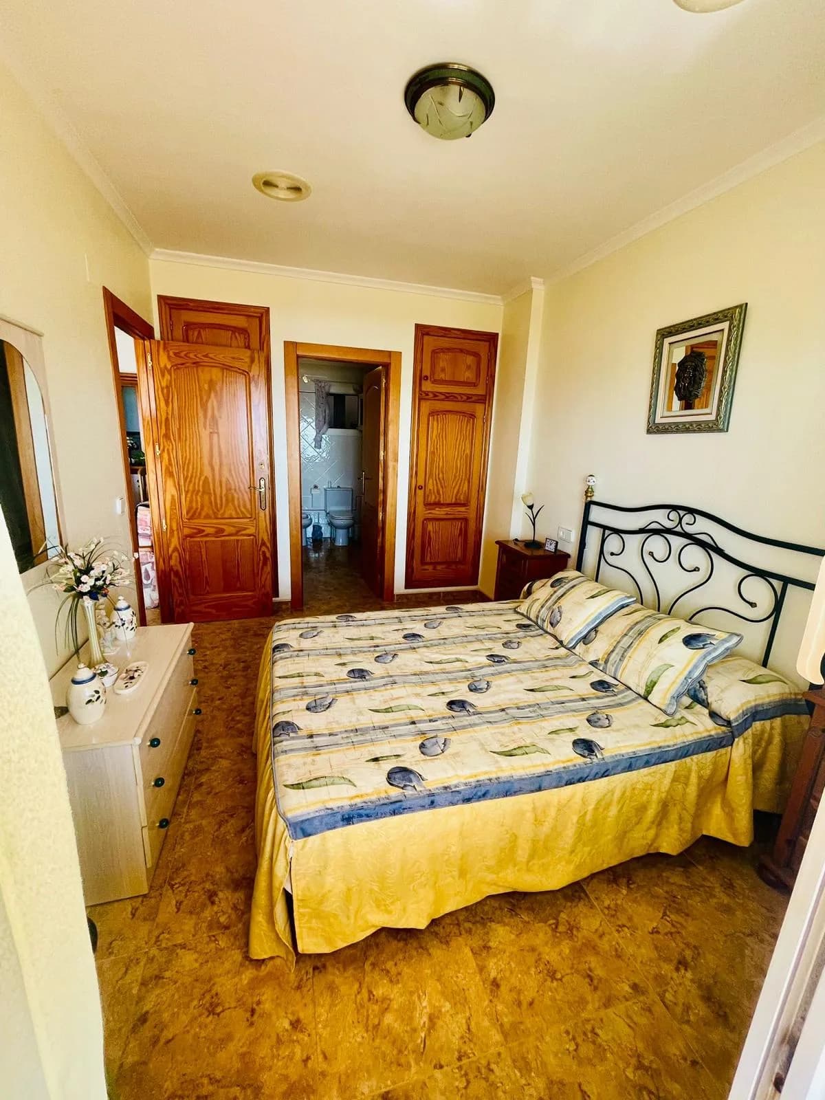 Apartment de 3 dormitorios en venta en Torrevieja, Alicante - Image 4