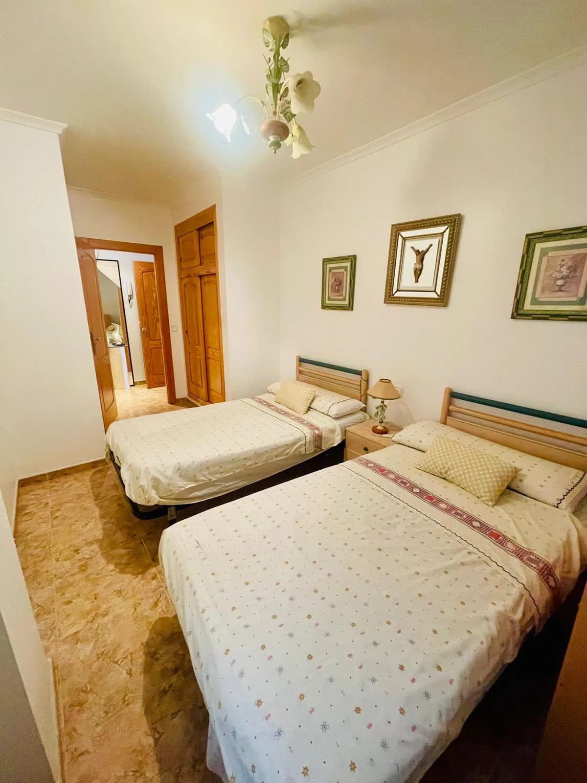 Apartment de 3 dormitorios en venta en Torrevieja, Alicante - Image 8