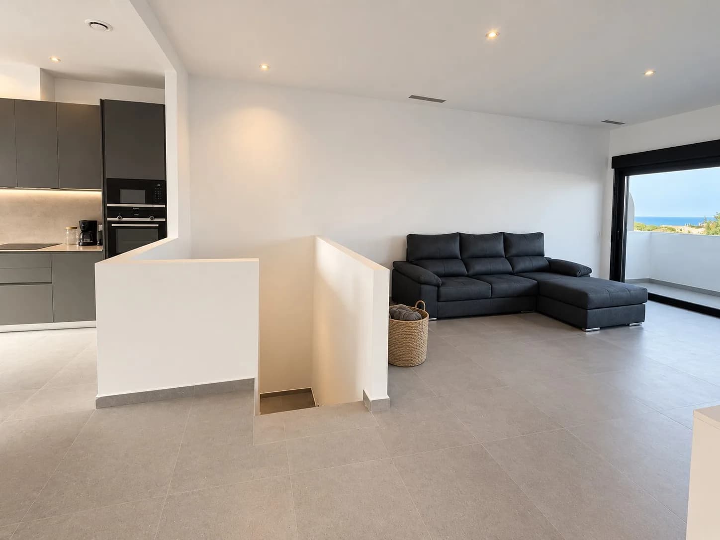 Apartment de 4 dormitorios en venta en Guardamar Del Segura, Alicante - Image 3