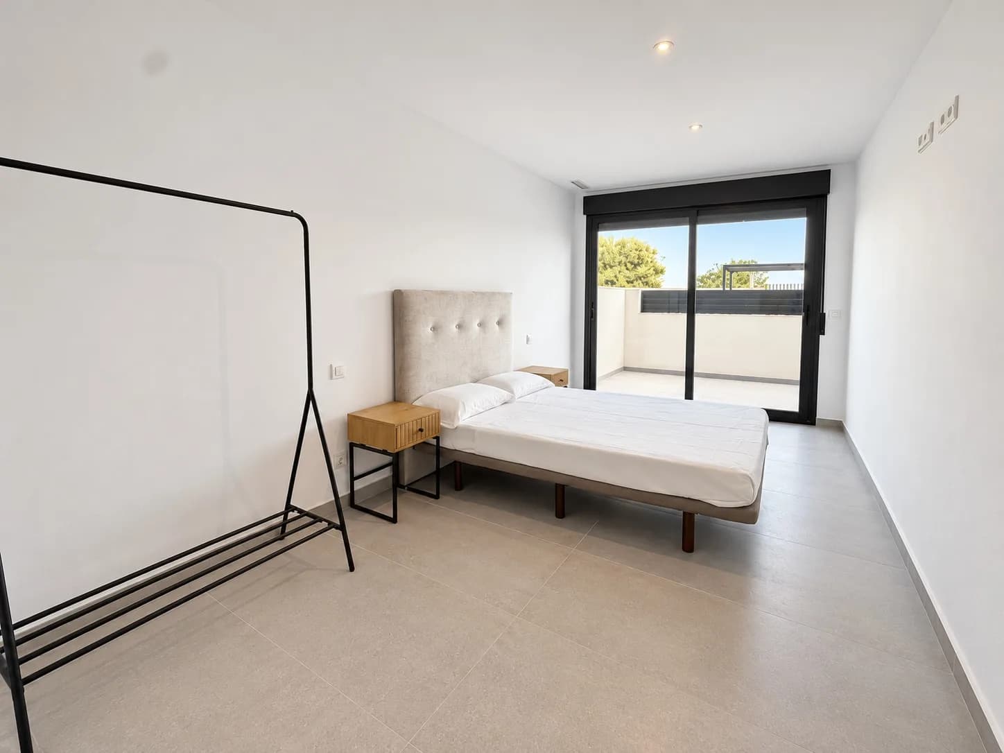 Apartment de 4 dormitorios en venta en Guardamar Del Segura, Alicante - Image 9