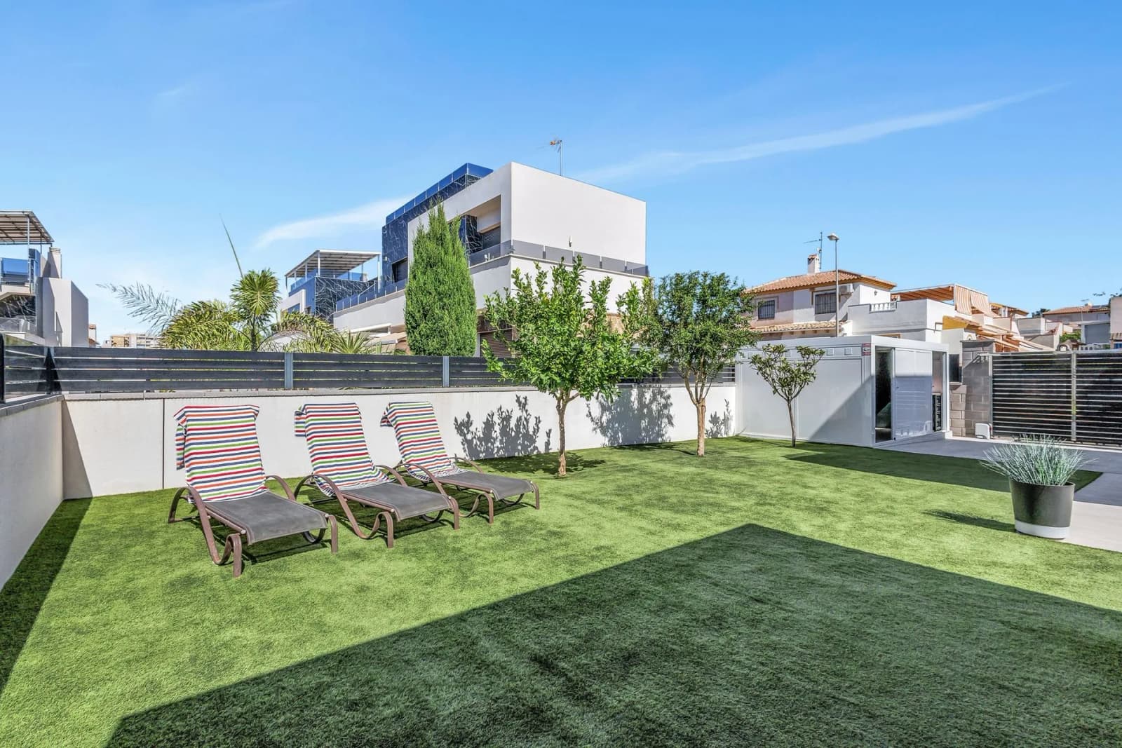 Villa de 3 dormitorios en venta en Torrevieja, Costa Blanca - Image 6