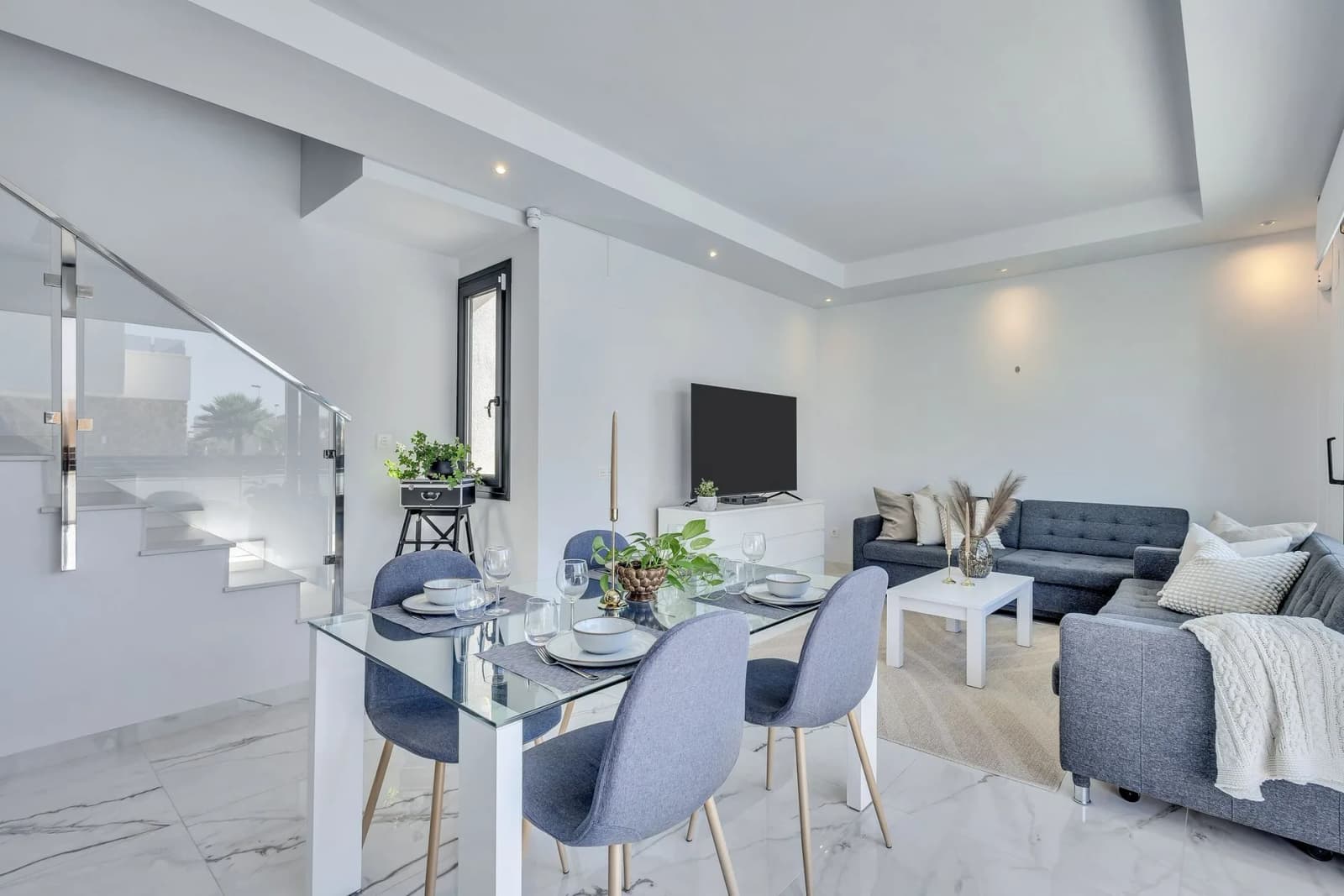Villa de 3 dormitorios en venta en Torrevieja, Costa Blanca - Image 7