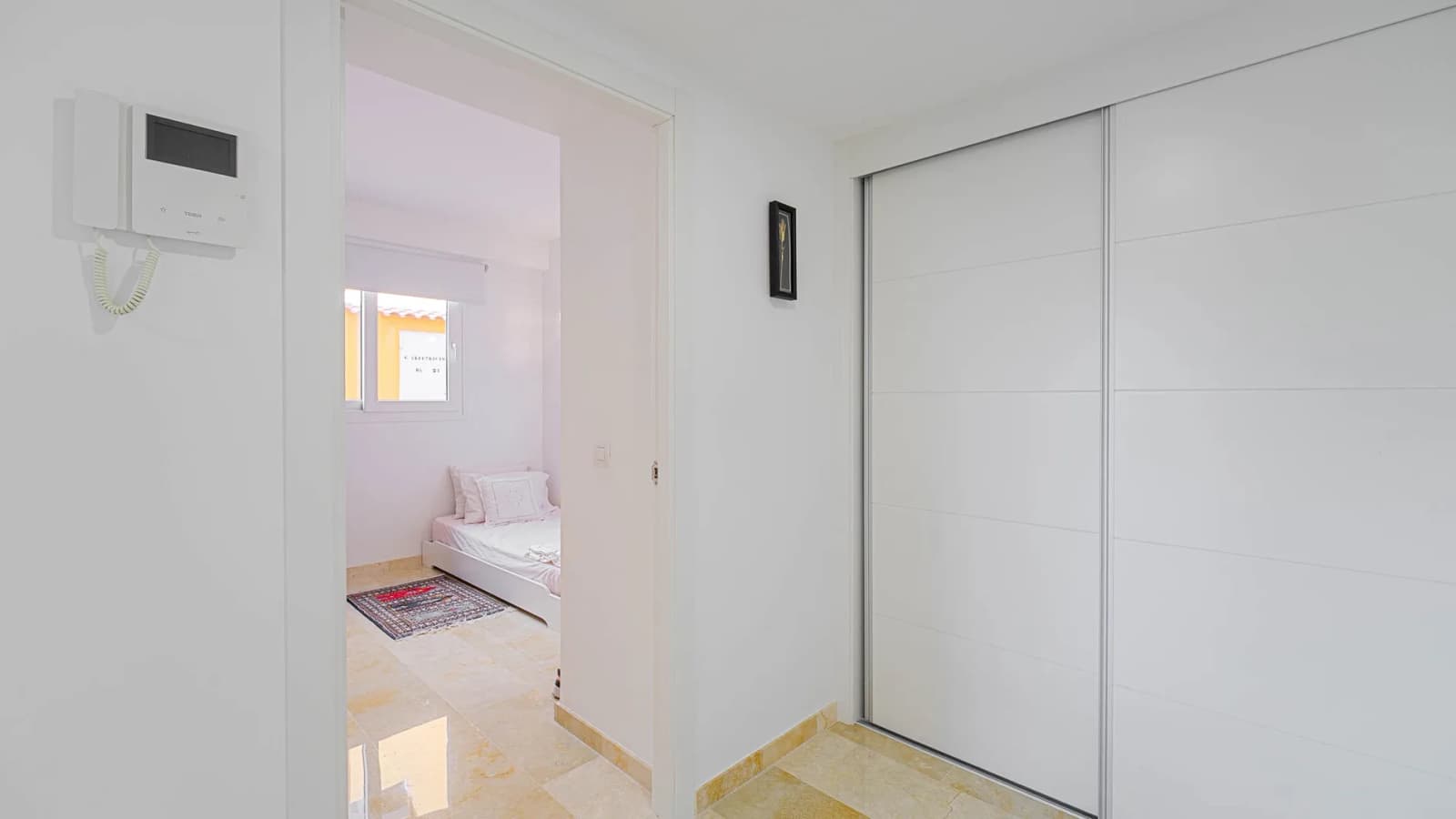 Apartament In Punta Prima - Image 9