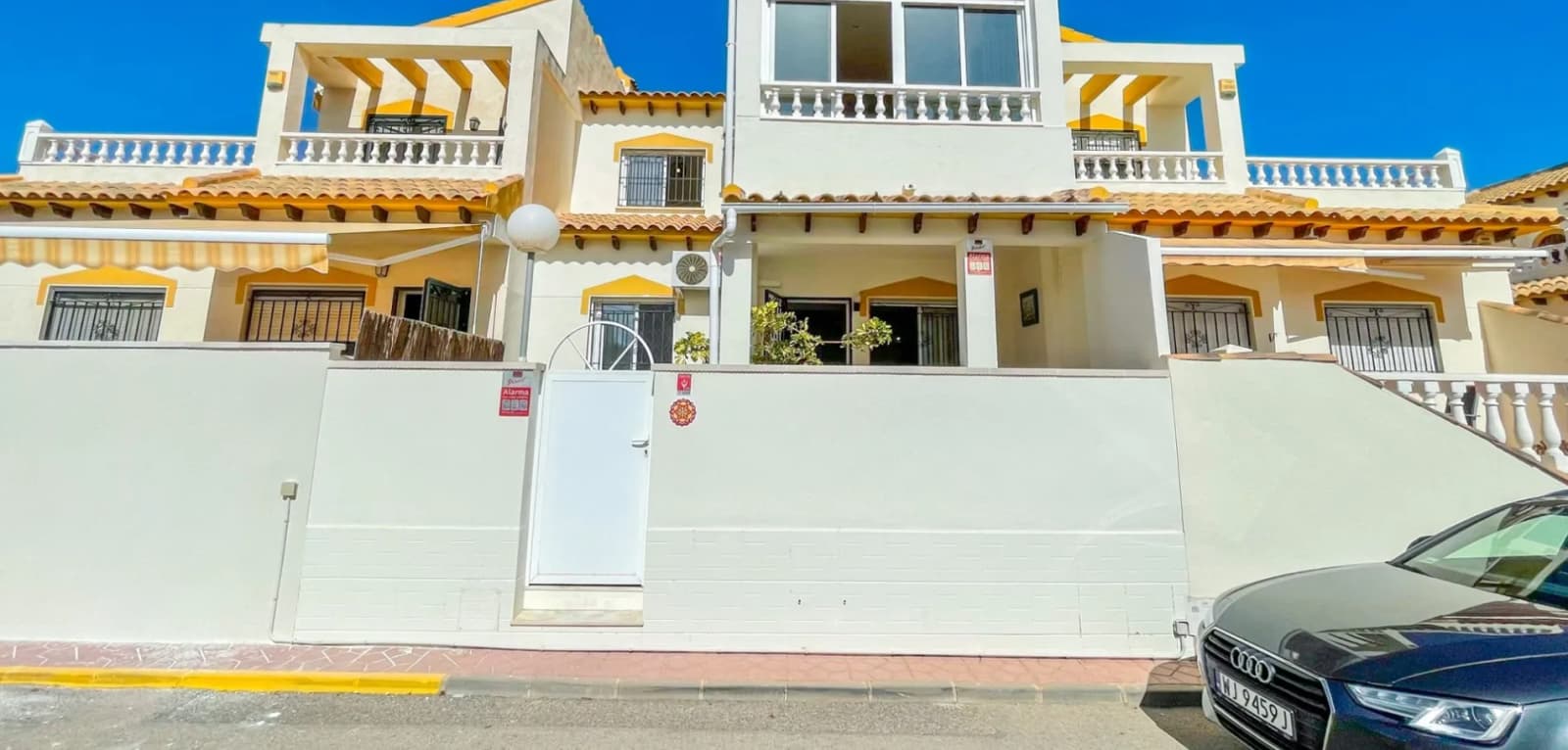 Townhouse de 3 dormitorios en venta en Orihuela Costa, Costa Blanca (Alicante) - Image 3