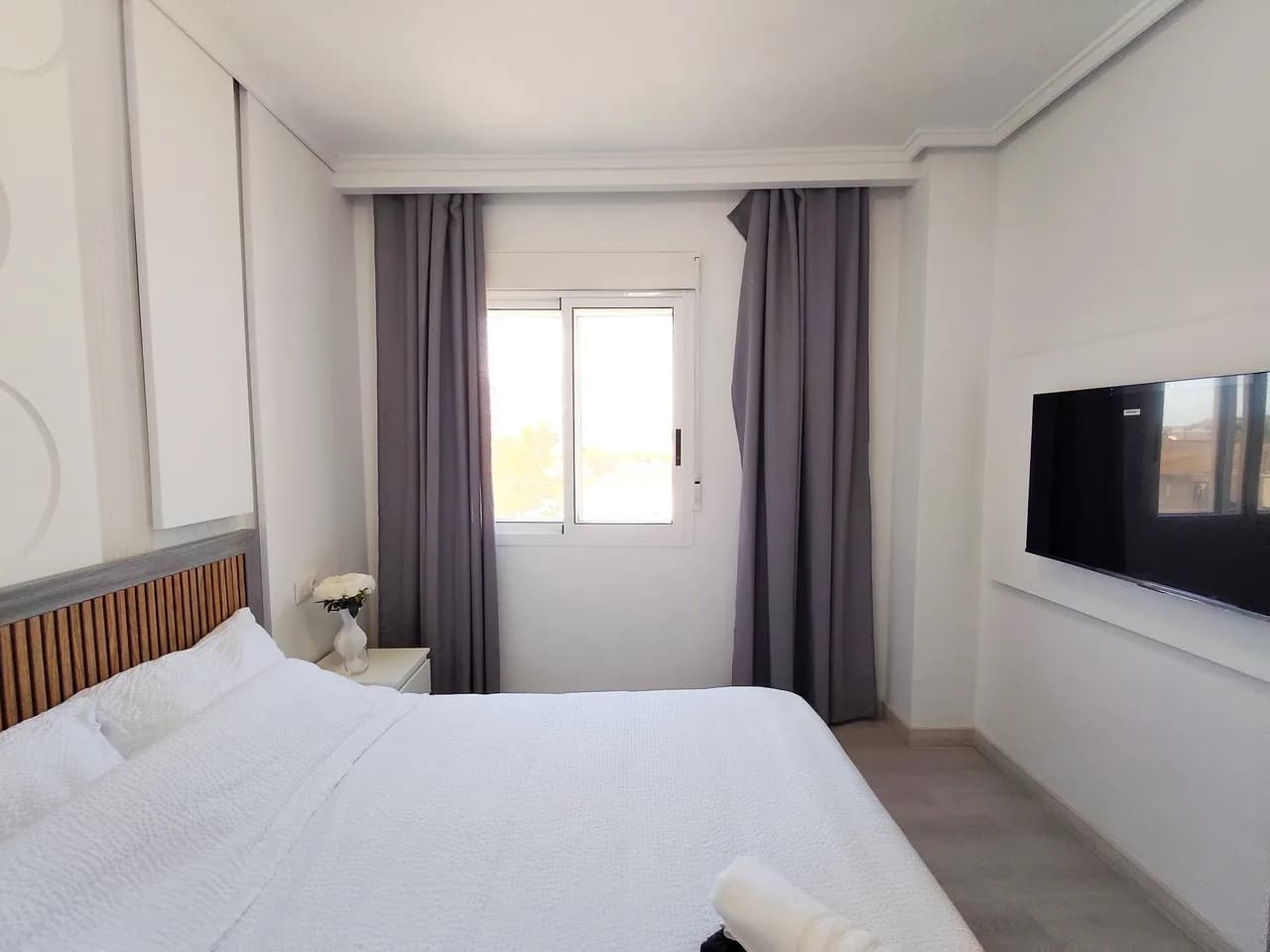 Apartment de 3 dormitorios en venta en Torrevieja, Alicante - Image 8