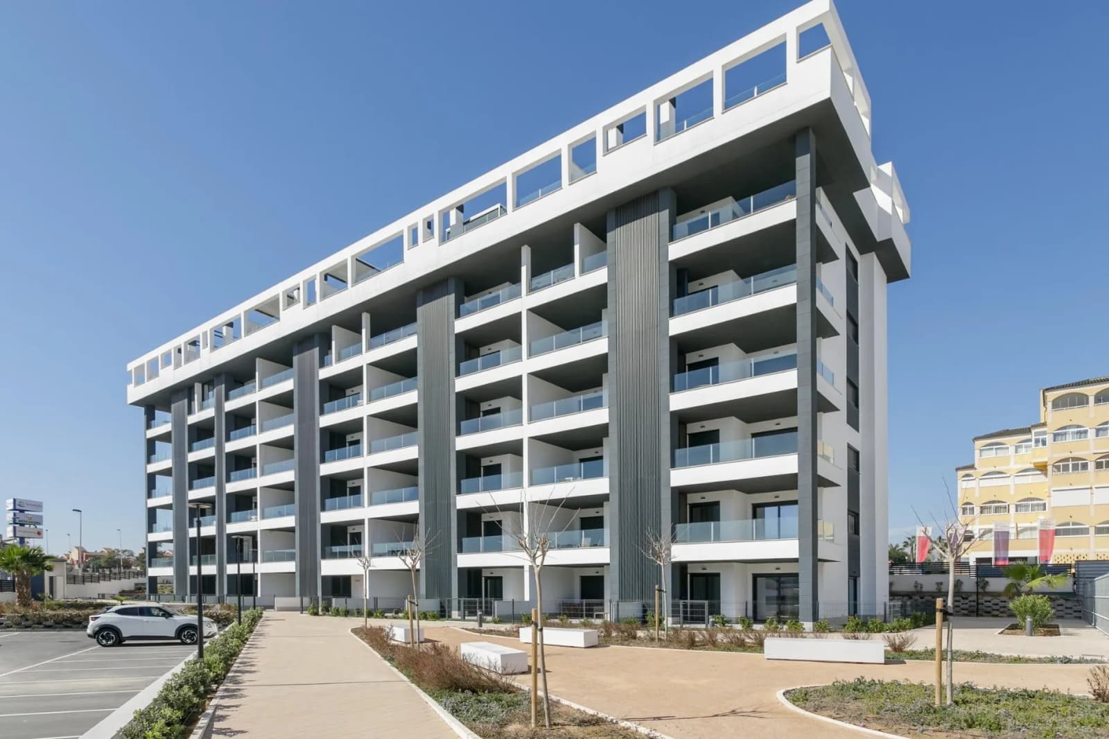 Villa de 3 dormitorios en venta en Torrevieja, Alicante