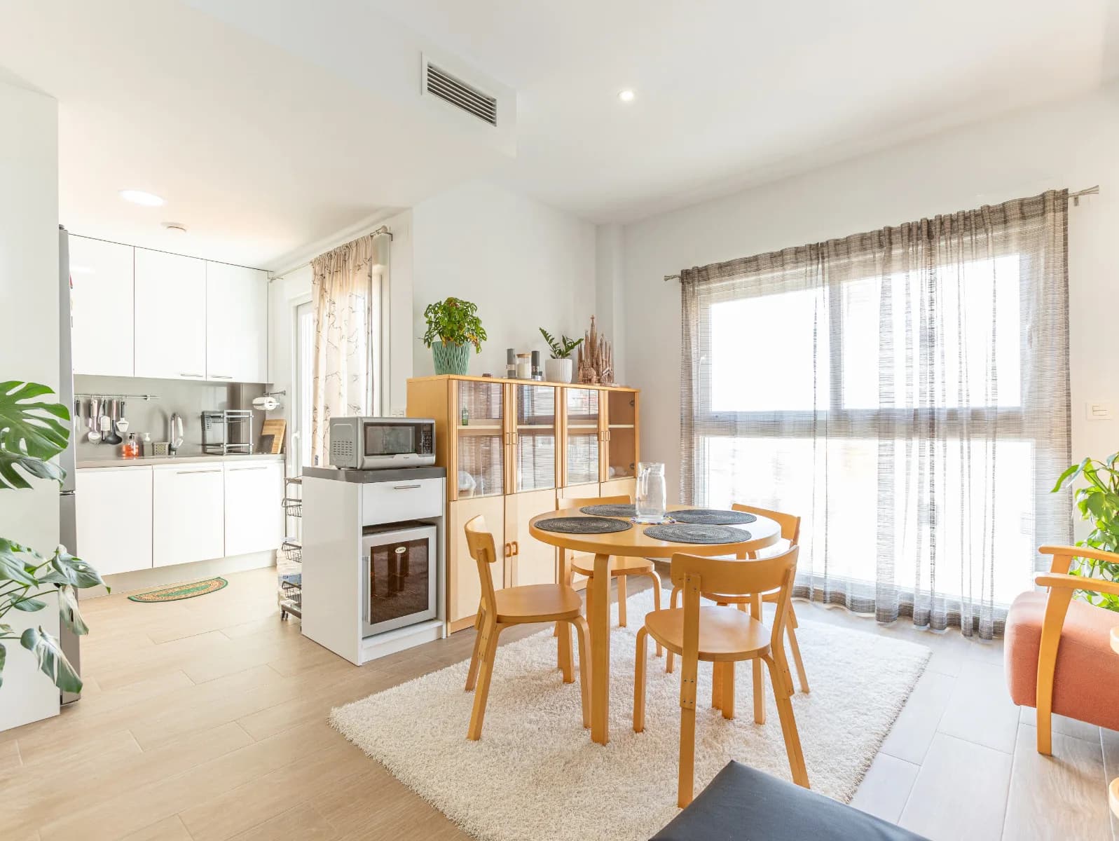 Apartment de 2 dormitorios en venta en Torrevieja, Alicante - Image 6