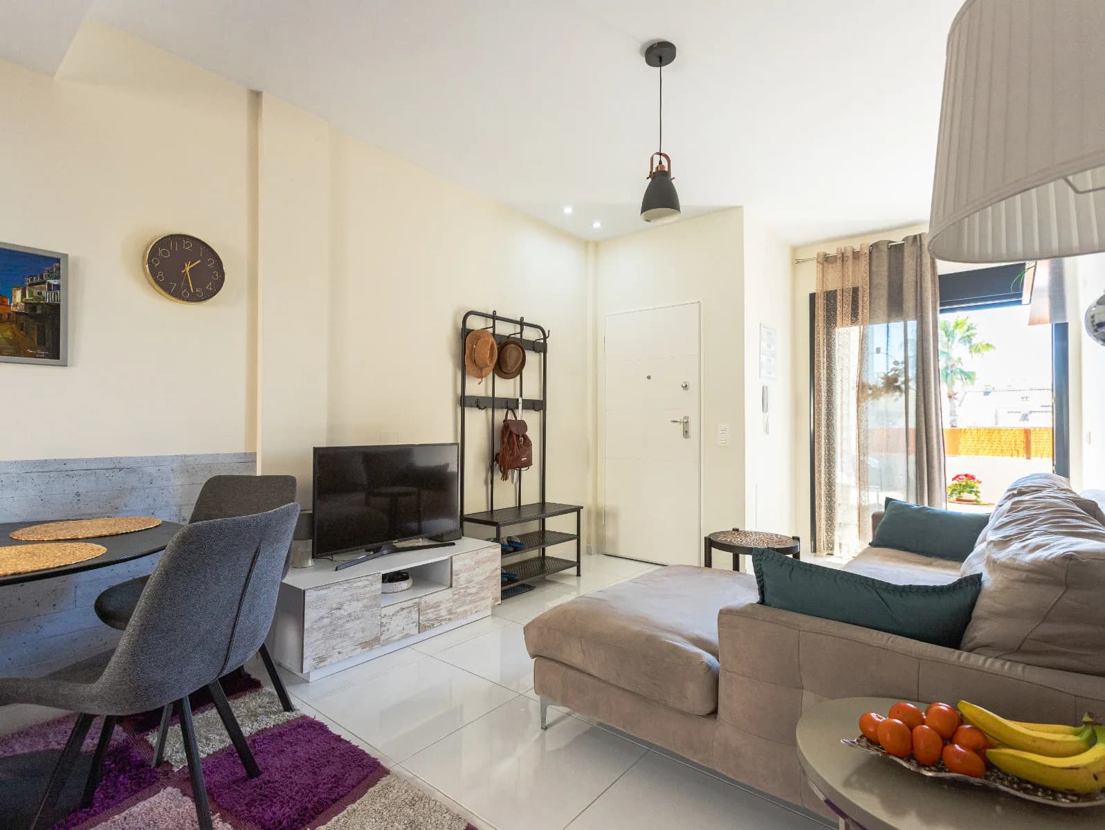 Bungalow de 2 dormitorios en venta en Los Altos, Alicante - Image 7