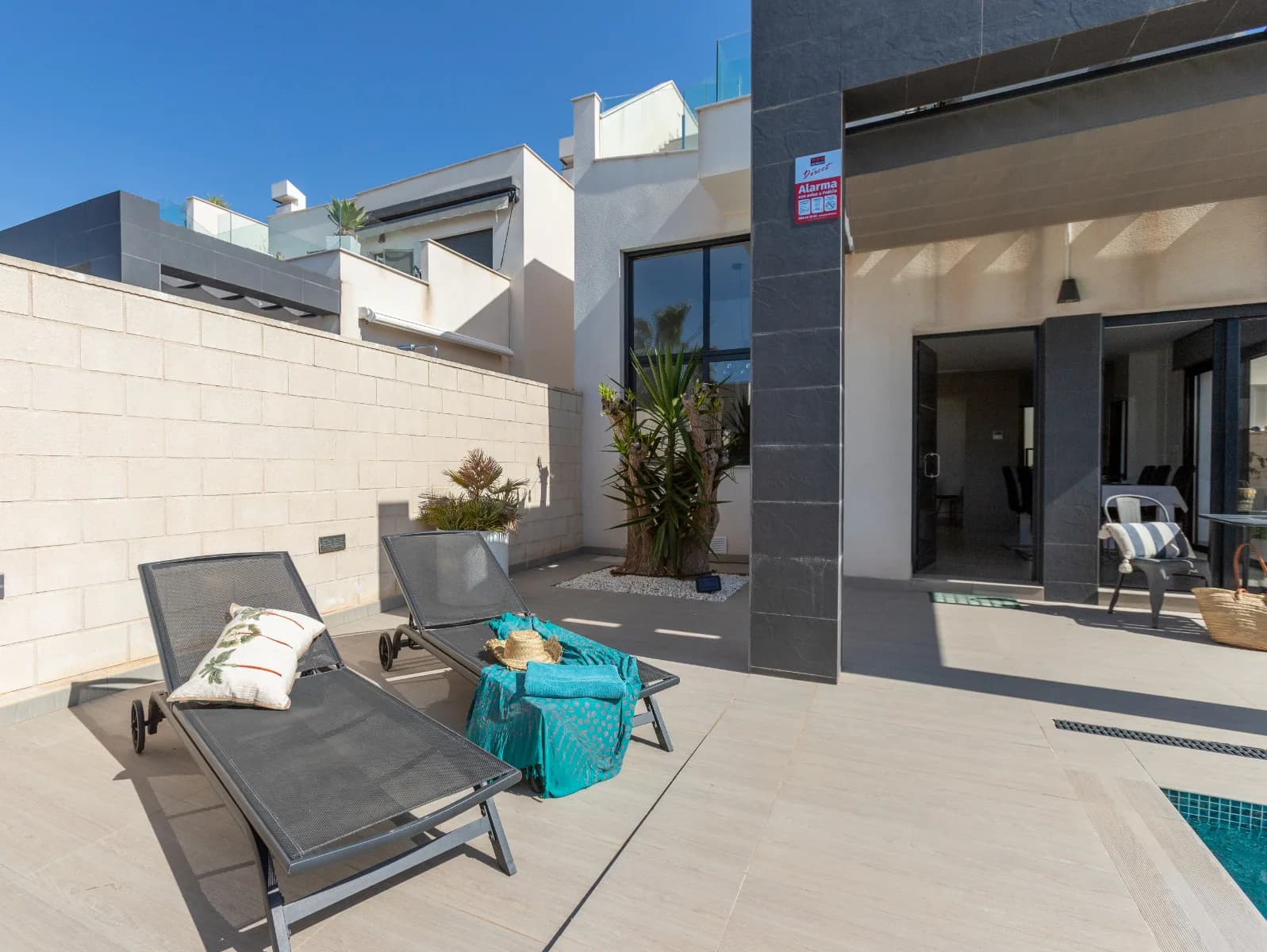 Villa de 3 dormitorios en venta en Ciudad quesada, Alicante - Image 2