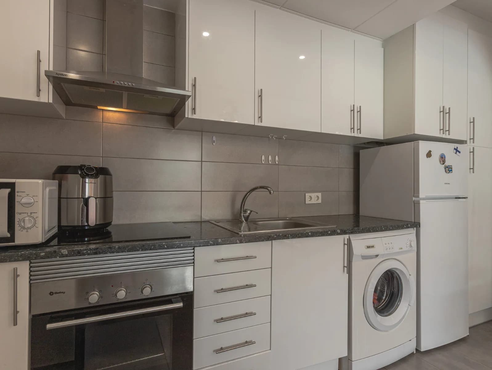 Bungalow de 1 dormitorios en venta en Torrevieja, Alicante - Image 9