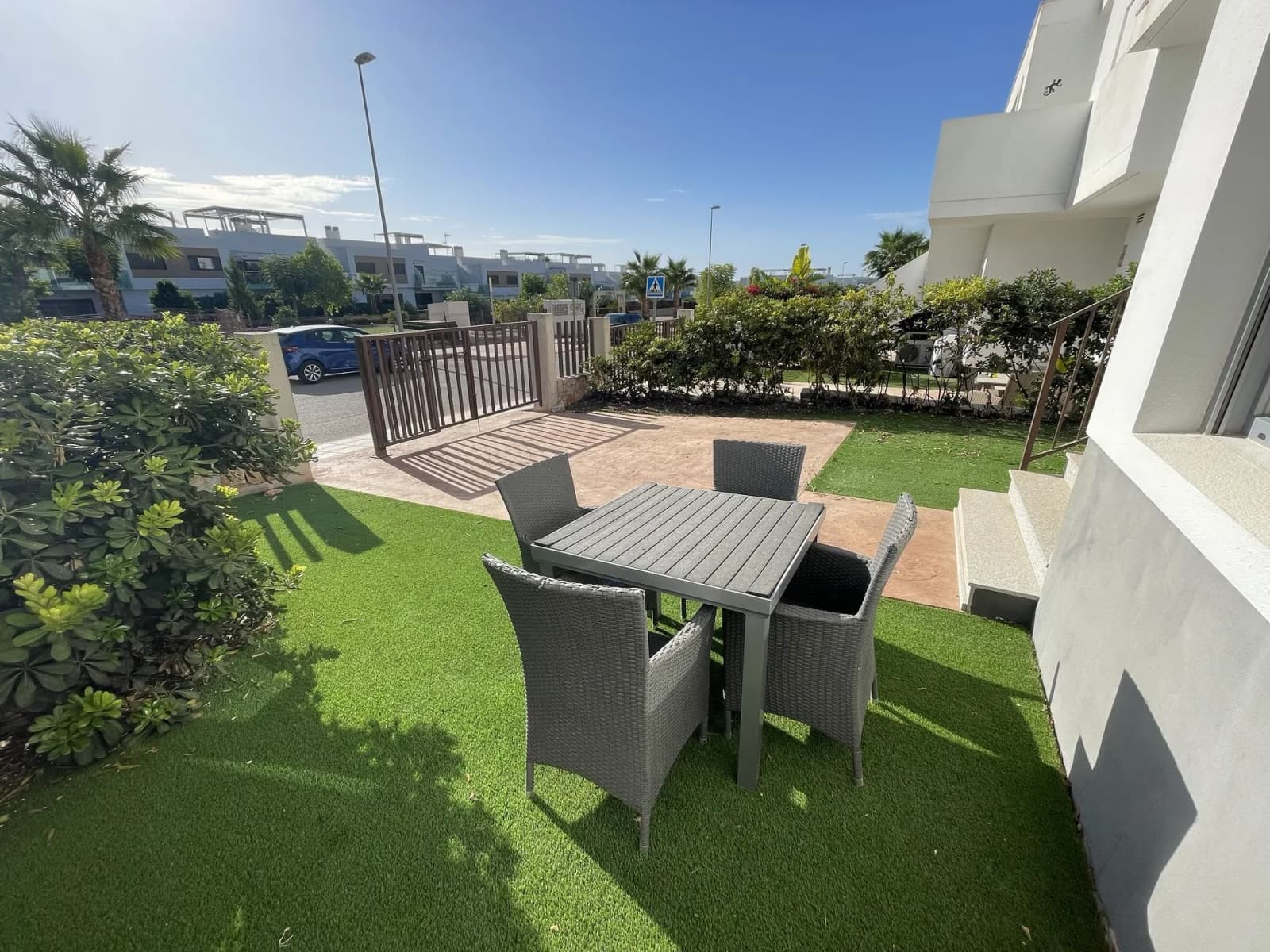 Apartment de 2 dormitorios en venta en Vistabella Golf, Alicante - Image 4