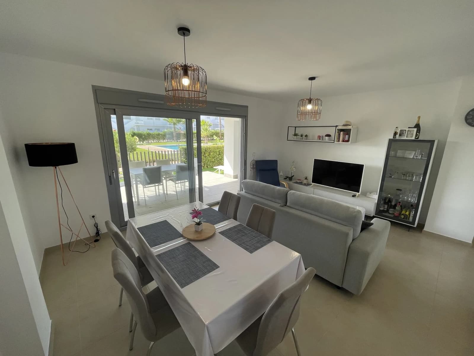 Apartment de 2 dormitorios en venta en Vistabella Golf, Alicante - Image 7