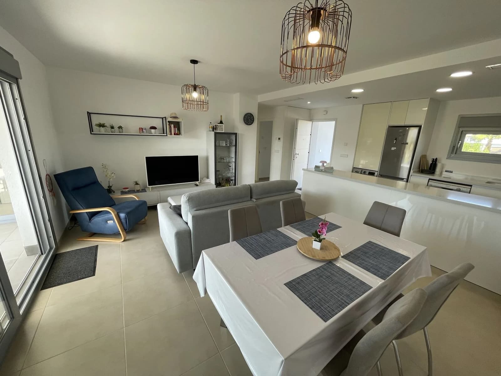 Apartment de 2 dormitorios en venta en Vistabella Golf, Alicante - Image 8
