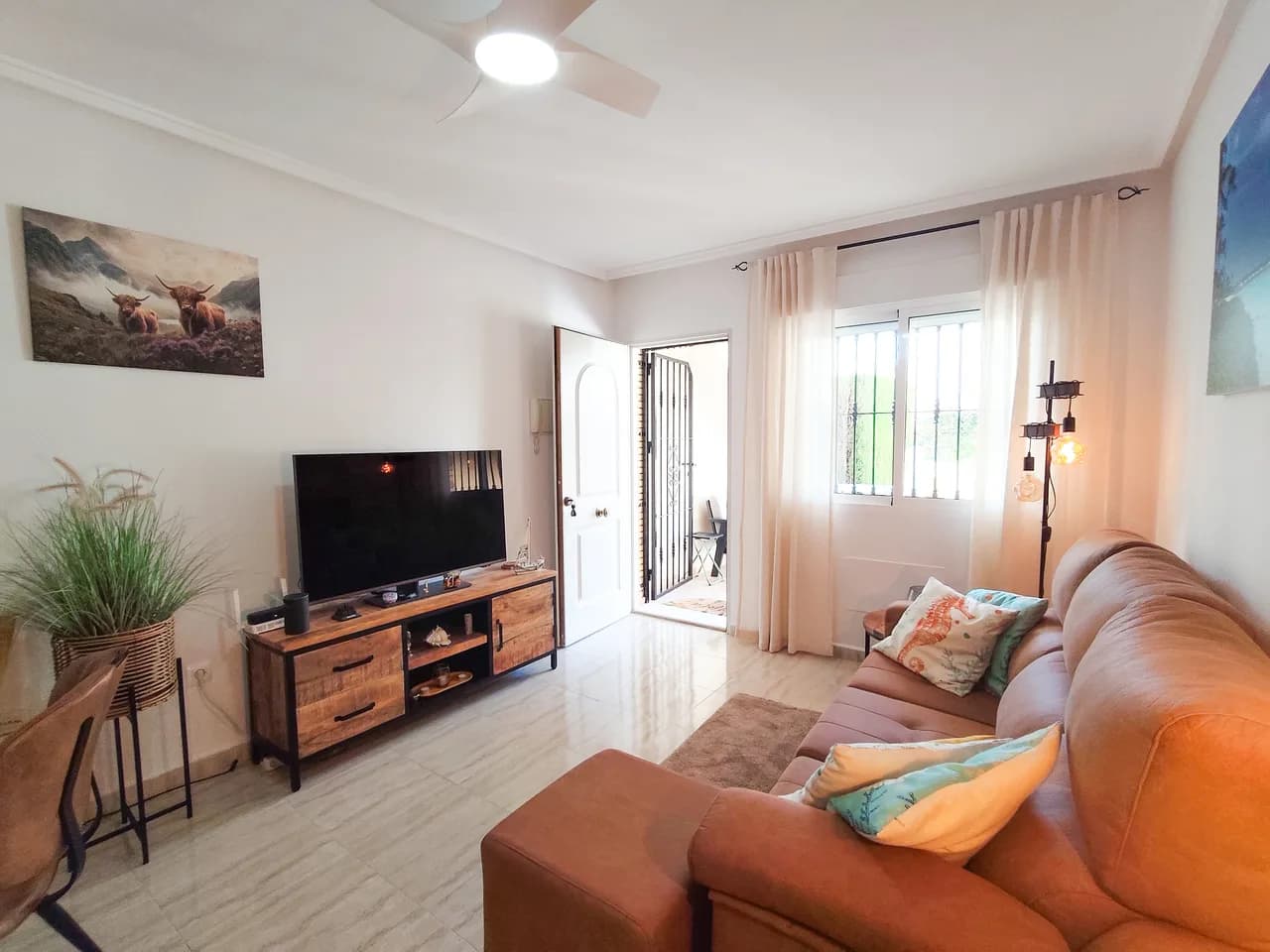 Apartment de 2 dormitorios en venta en Villamartin, Alicante - Image 9