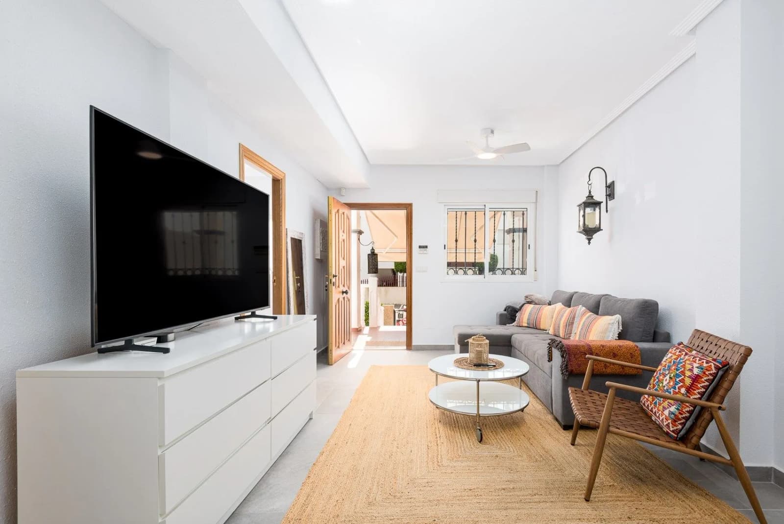 Apartment In Punta Prima - Image 9