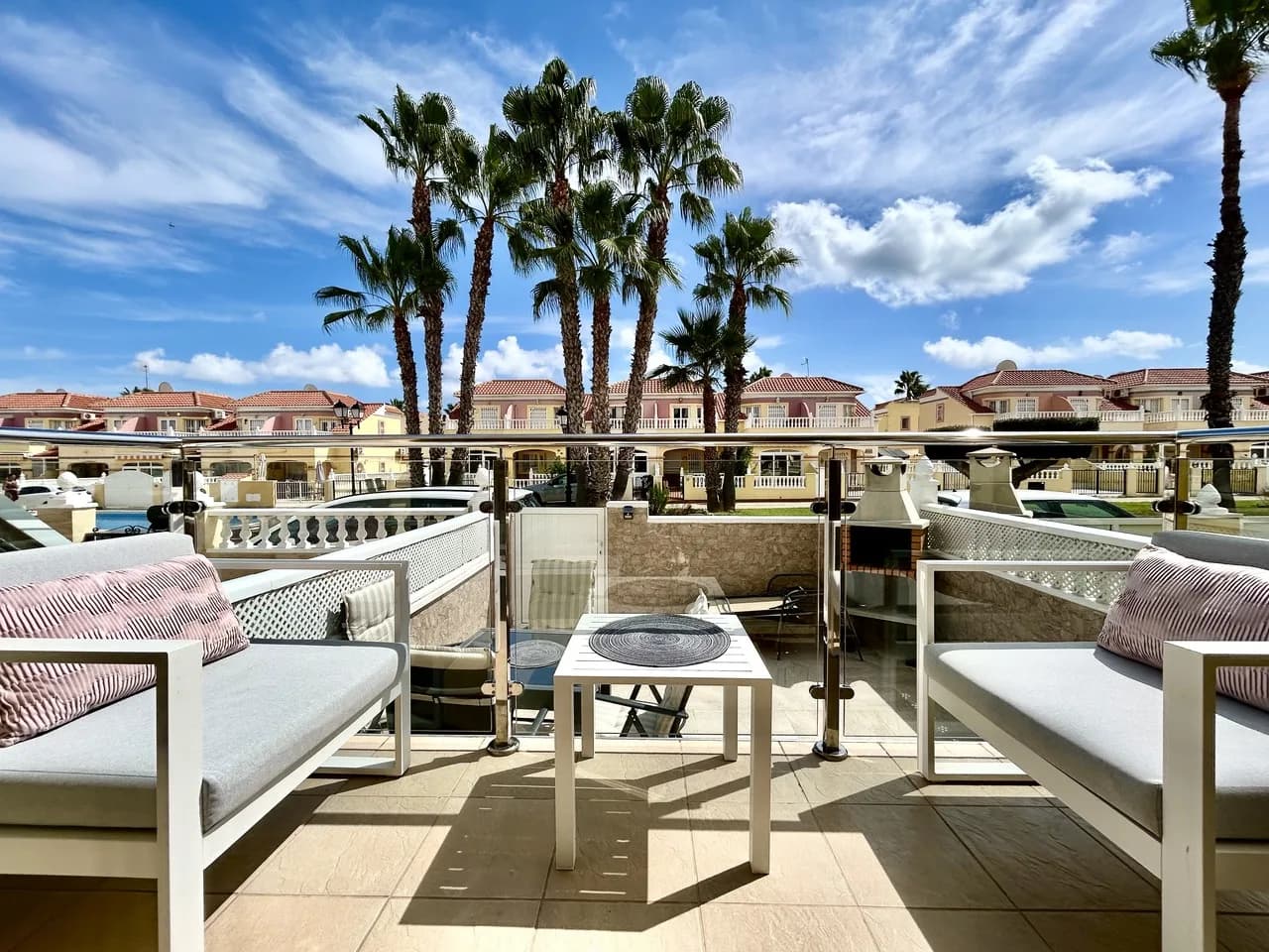Townhouse In Cabo Roig - Image 4