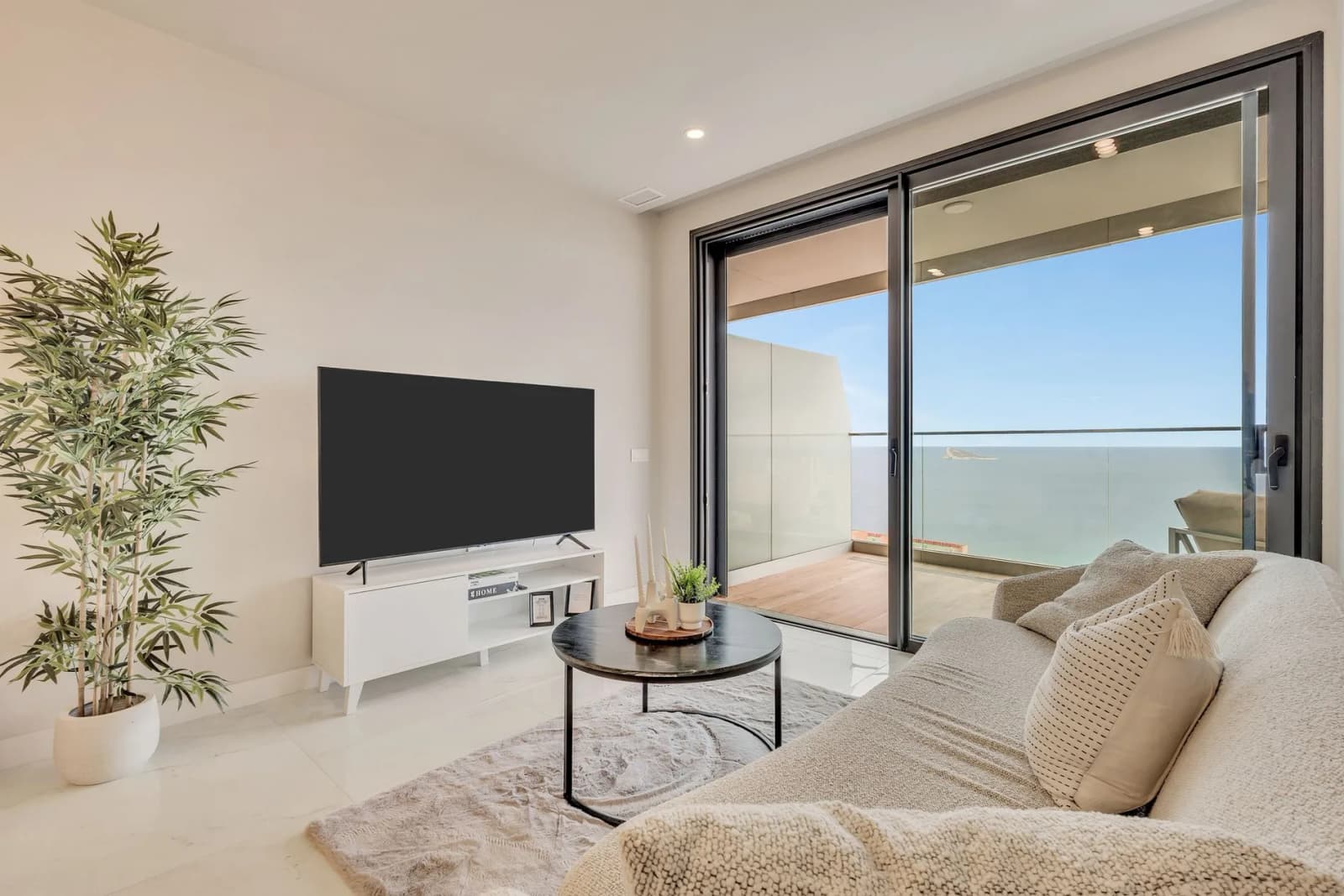 Apartment In Benidorm - Image 6