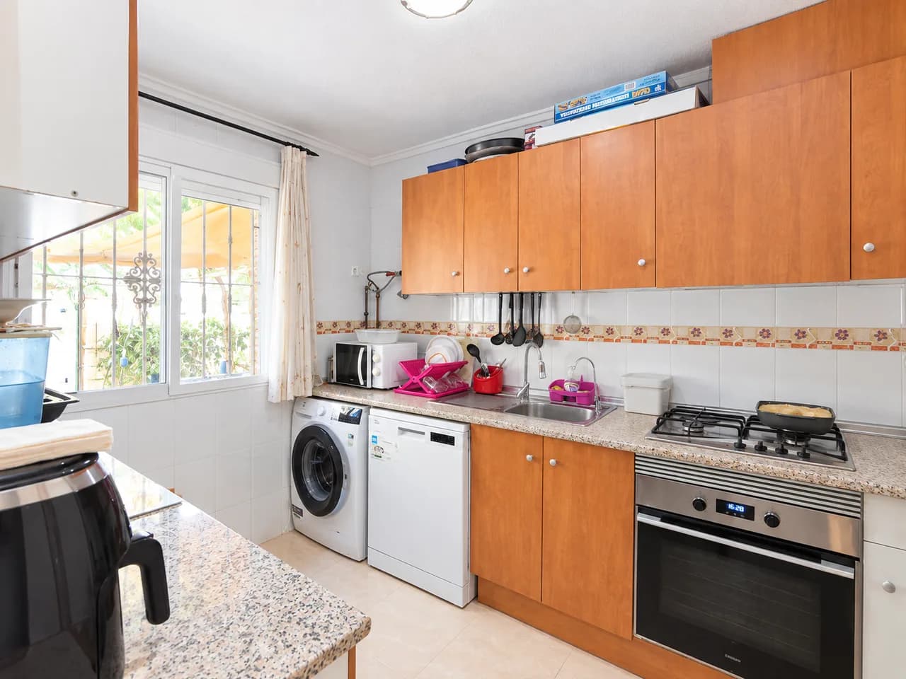 Townhouse de 4 dormitorios en venta en Ciudad Quesada, Alicante - Image 7