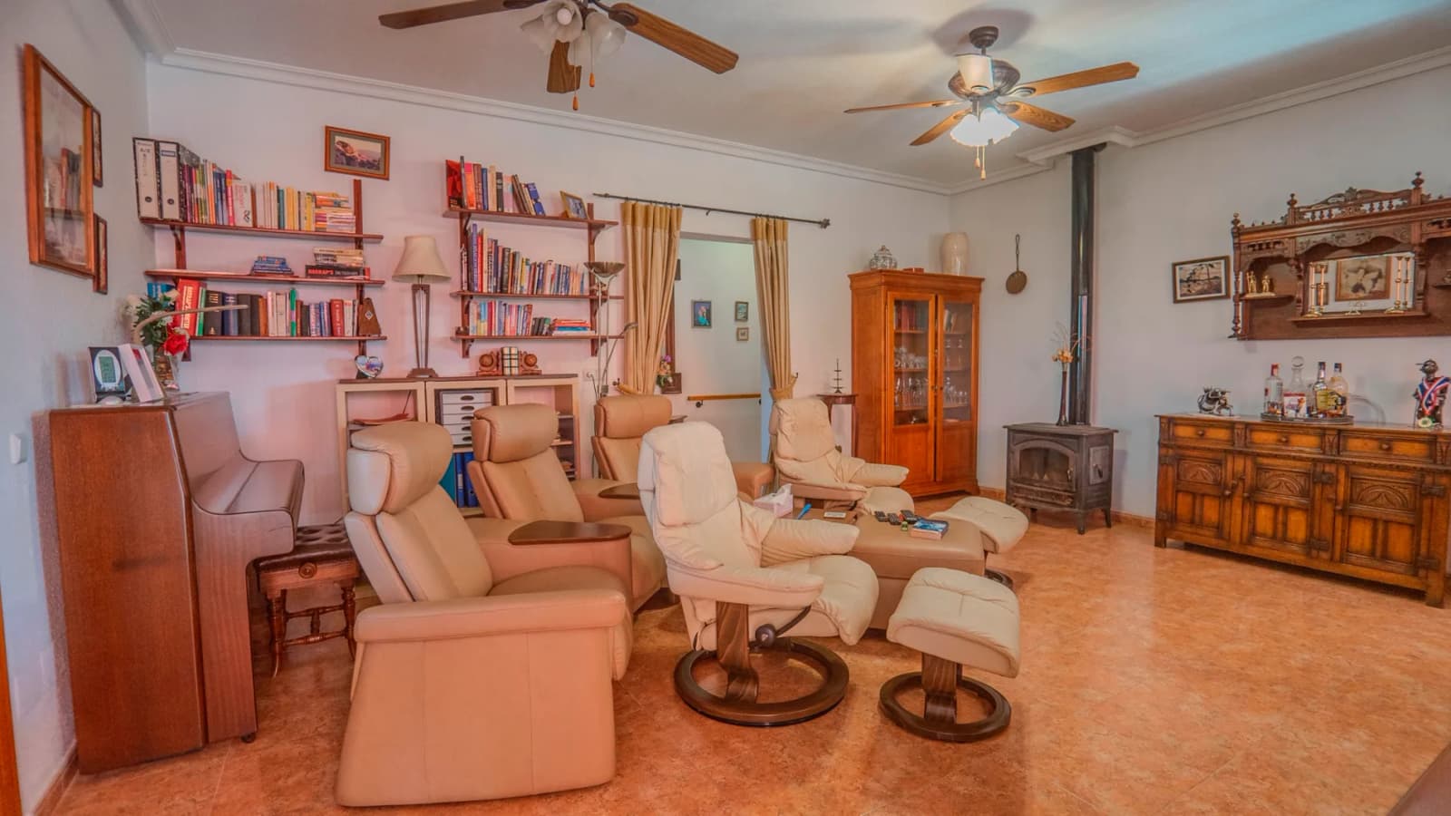 Country Property In Orihuela - Image 9