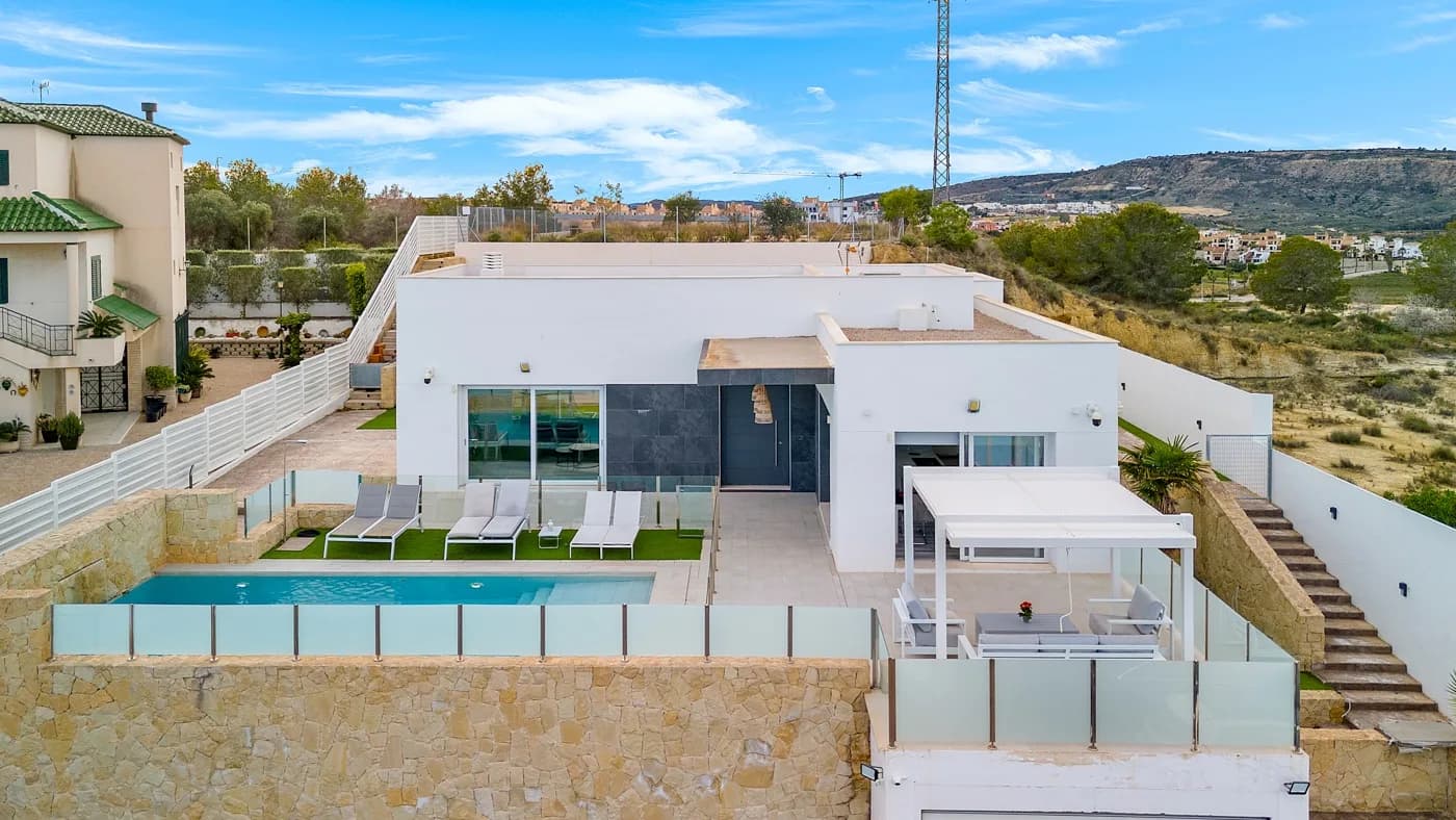 Detached Villa In Algorfa - Image 5