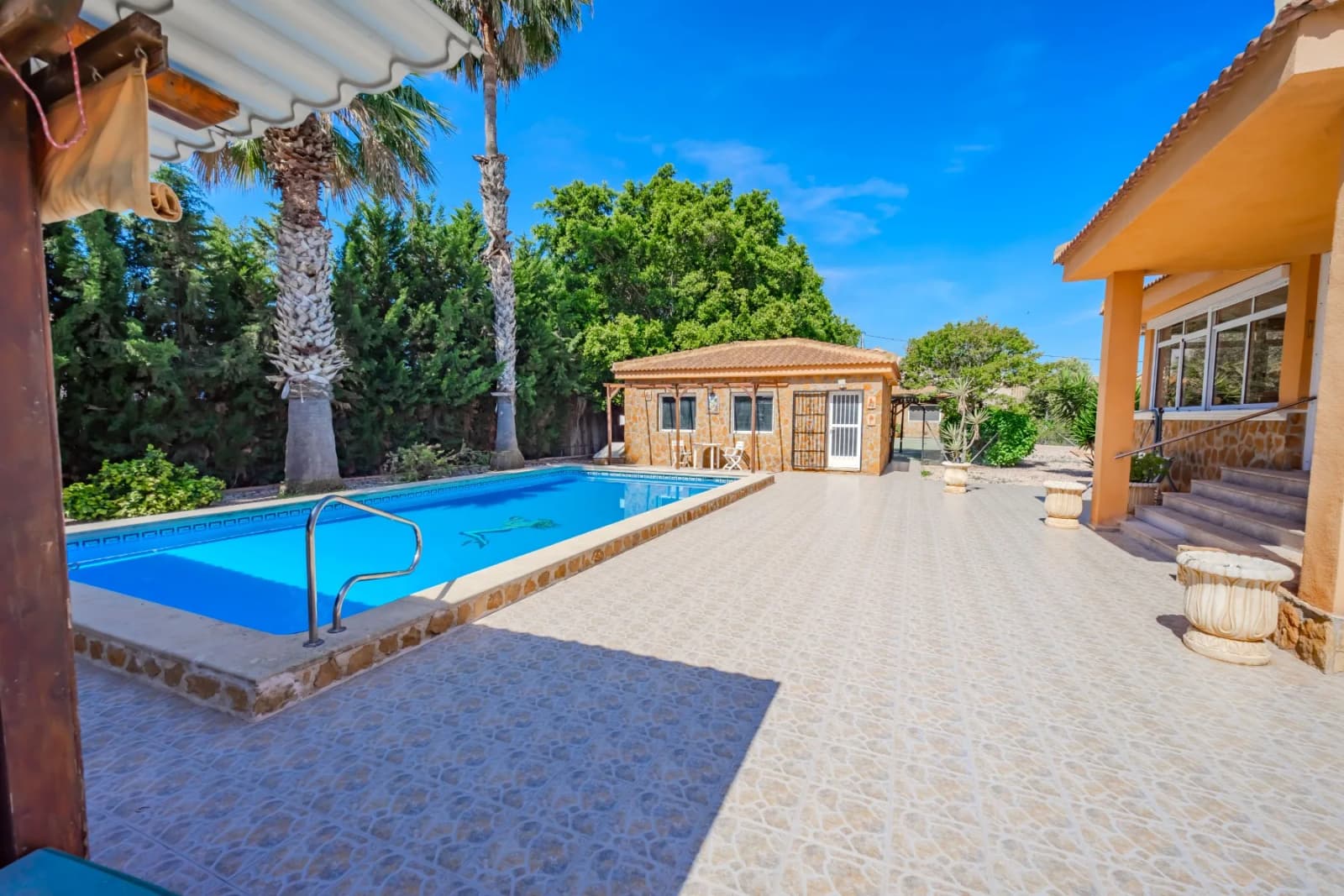 Country Property In Rojales - Image 3