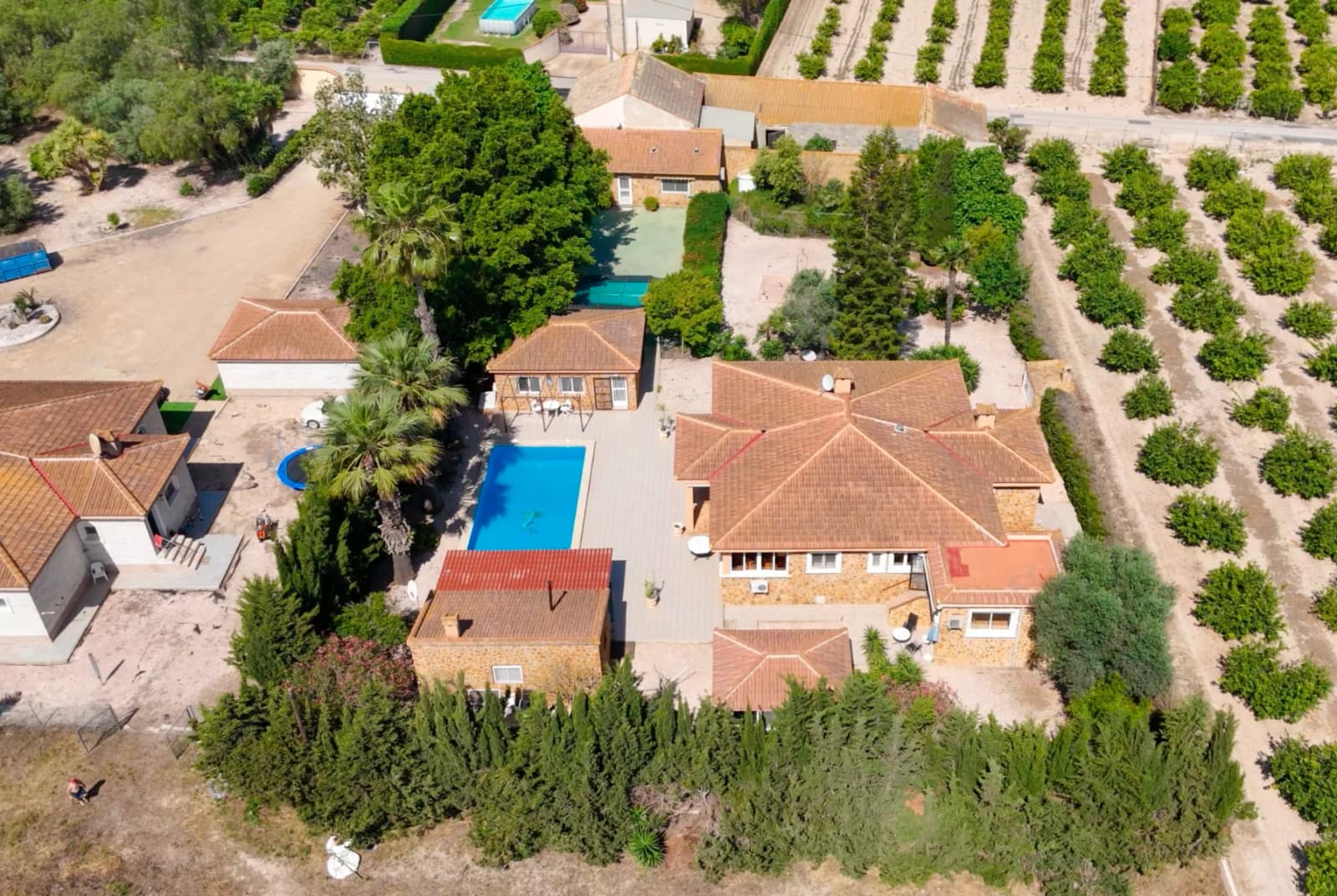 Country Property In Rojales - Image 7