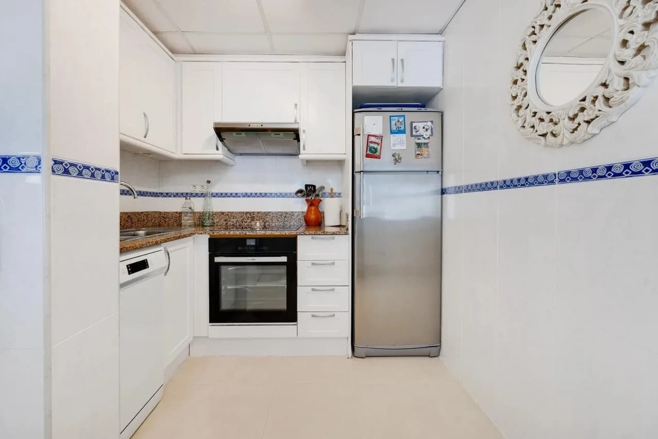 Villa de 3 dormitorios en venta en Torrevieja, Alicante - Image 8