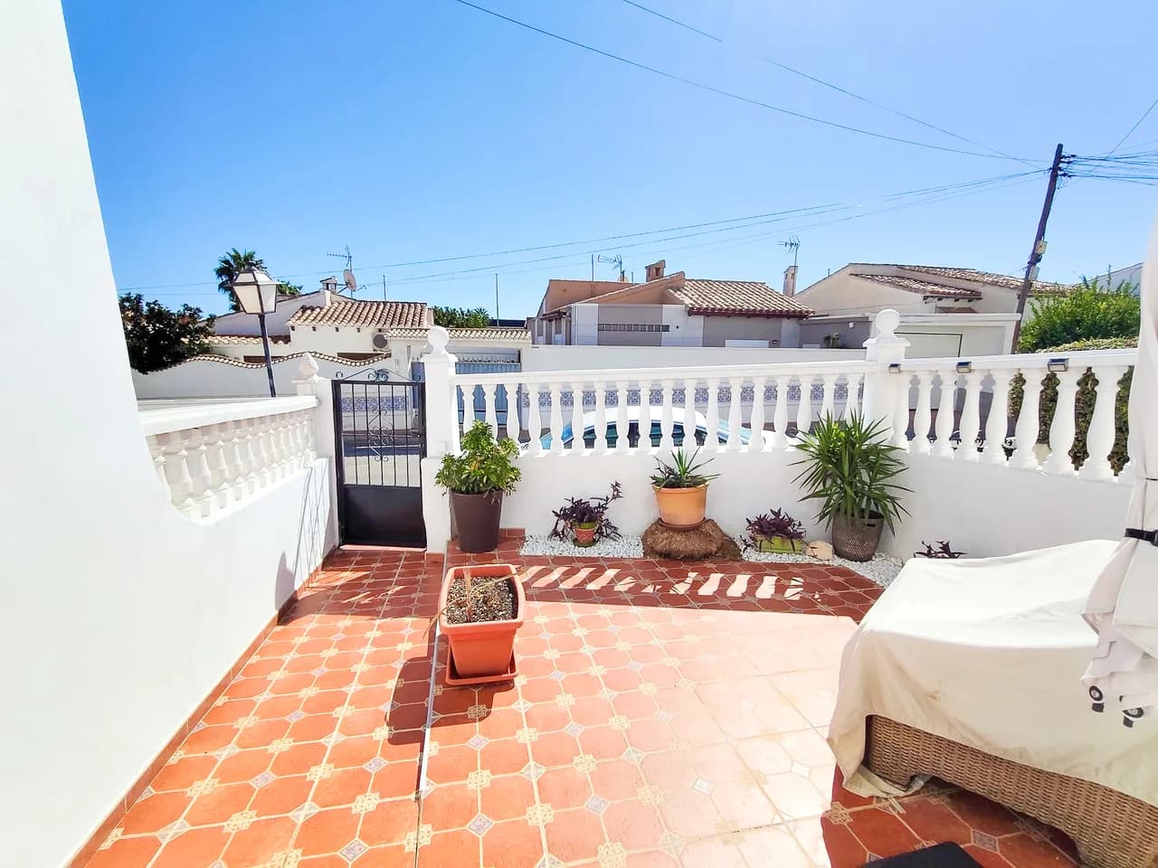 Townhouse de 3 dormitorios en venta en Los Balcones, Alicante - Image 3