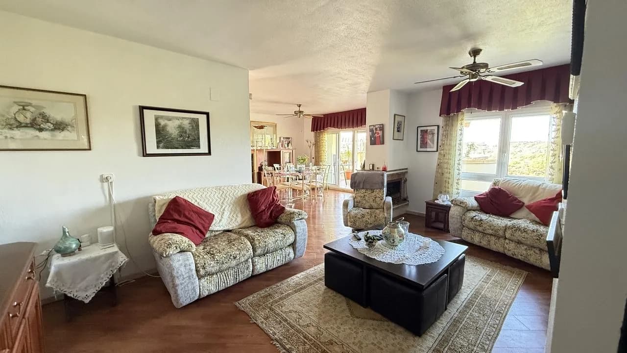 Villa de 5 dormitorios en venta en Dehesa de Campoamor, Alicante - Image 6