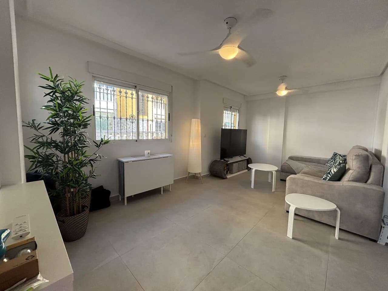 Townhouse de 3 dormitorios en venta en La Zenia, Alicante - Image 8