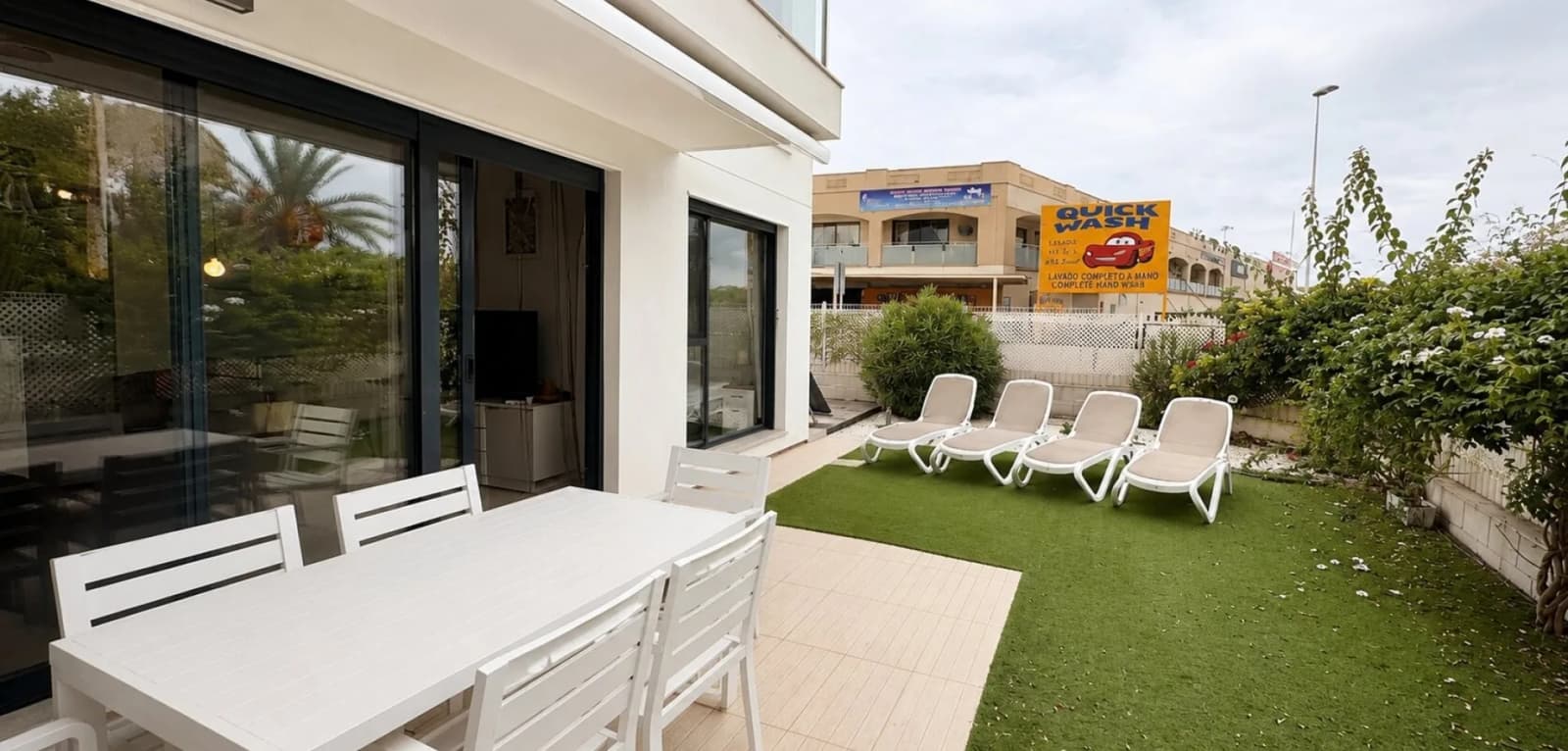 Apartment de 3 dormitorios en venta en Orihuela Costa, Costa Blanca (Alicante) - Image 3