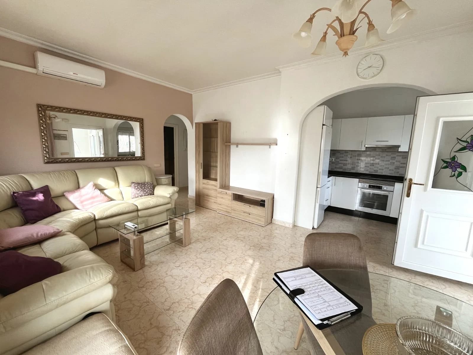 Bungalow de 3 dormitorios en venta en Ciudad Quesada, Alicante / Costa Blanca - Image 9