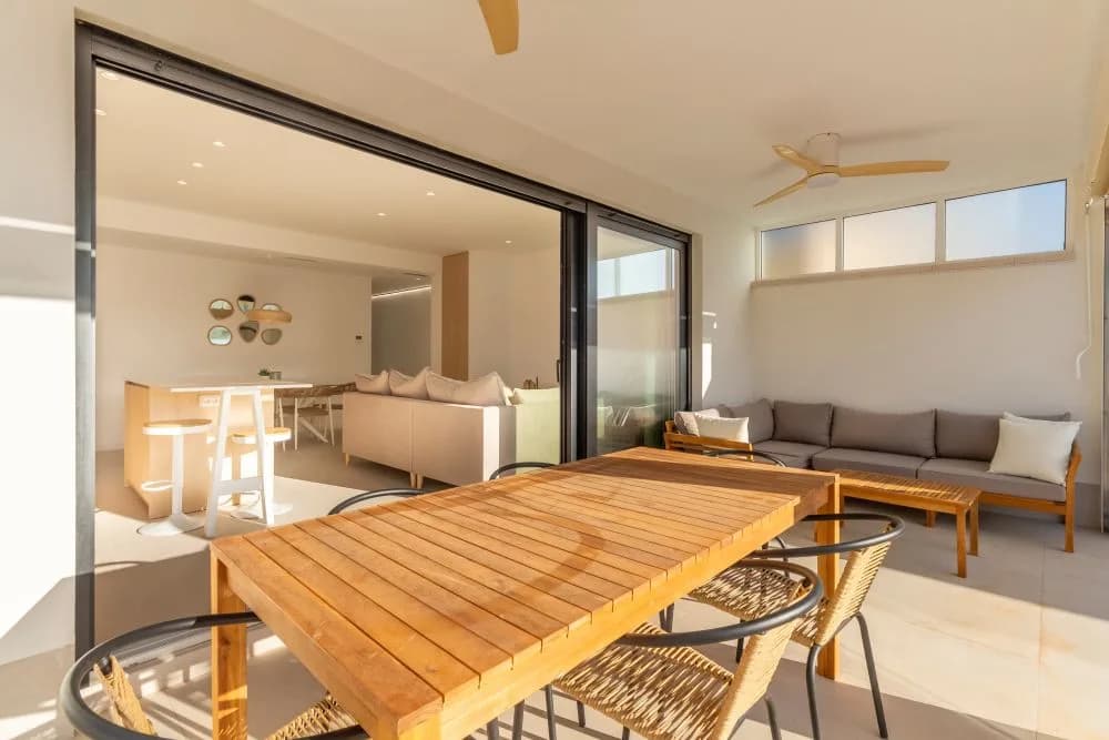 Villa de 3 dormitorios en venta en Torrevieja, Alicante - Image 6