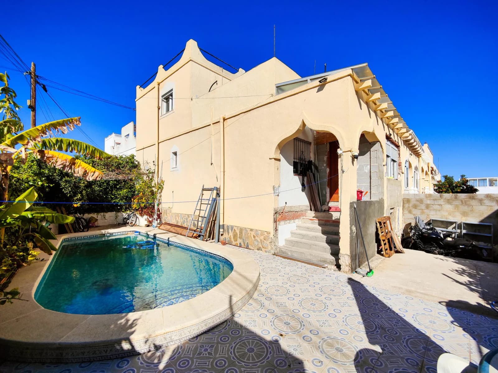 Villa de 4 dormitorios en venta en San Miguel de Salinas, Alicante