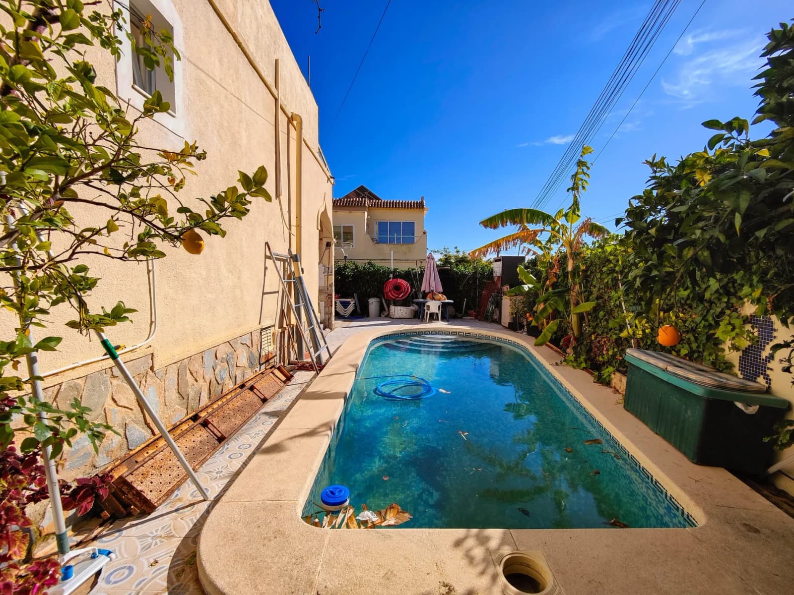Villa de 4 dormitorios en venta en San Miguel de Salinas, Alicante - Image 2