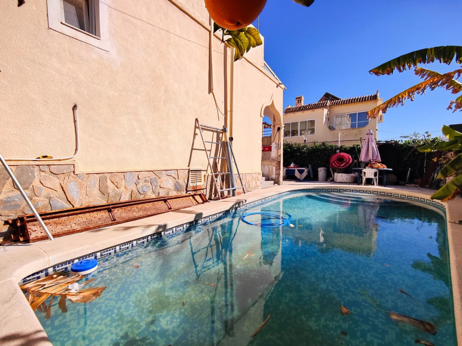 Villa de 4 dormitorios en venta en San Miguel de Salinas, Alicante - Image 9