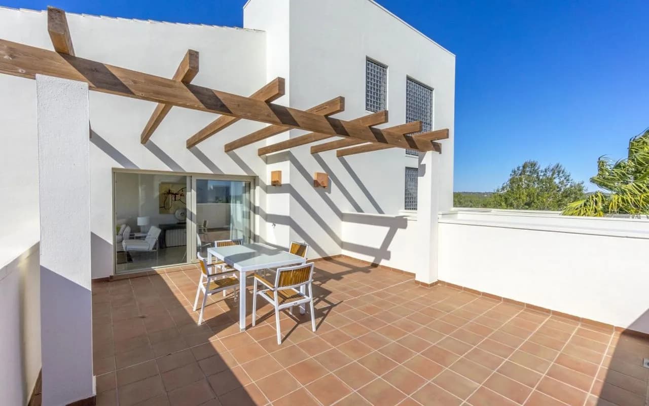 Villa de 2 dormitorios en venta en Orihuela Costa, Alicante - Image 2
