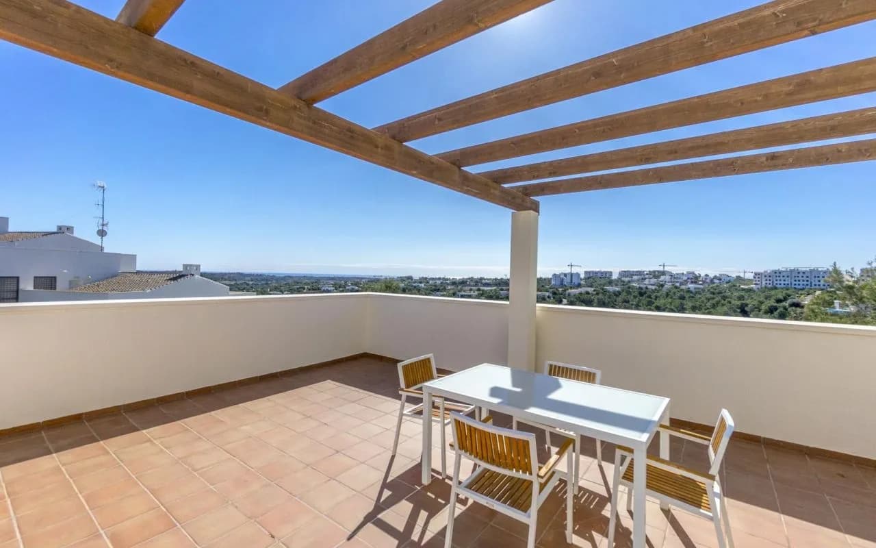 Villa de 2 dormitorios en venta en Orihuela Costa, Alicante - Image 4