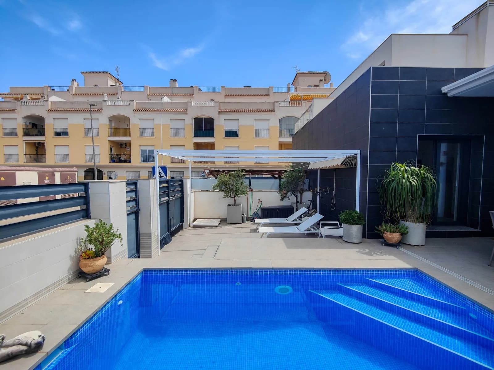 Villa de 2 dormitorios en venta en Formentera del Segura, Alicante - Image 3