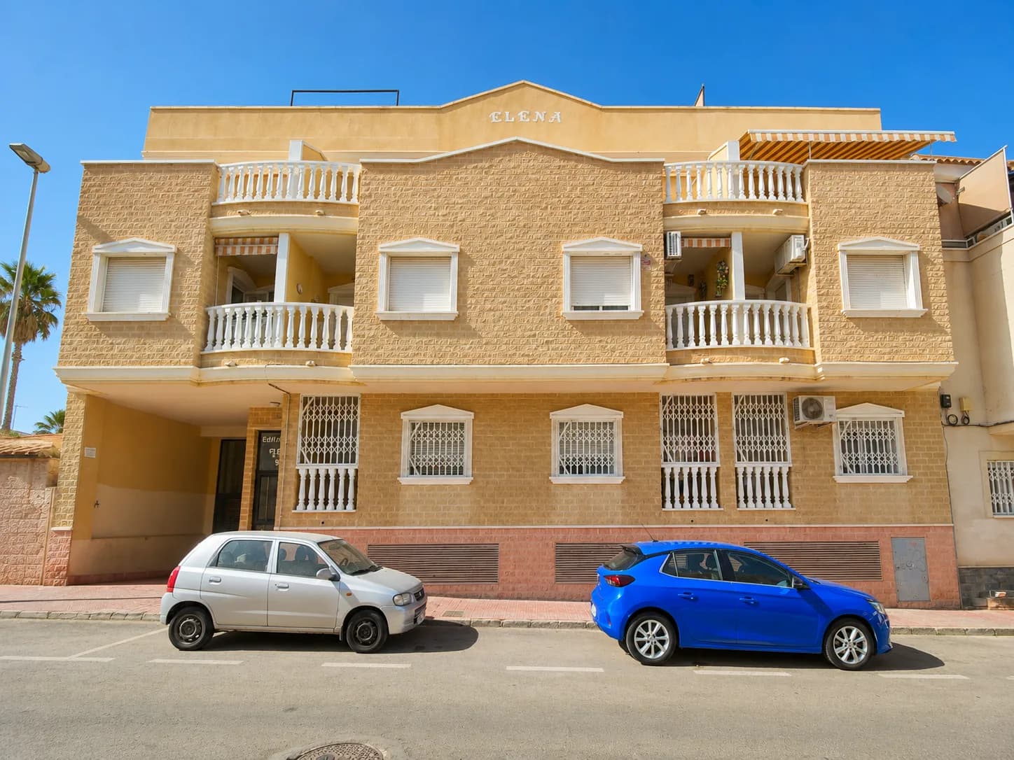 Apartment de 2 dormitorios en venta en Torrevieja, Alicante