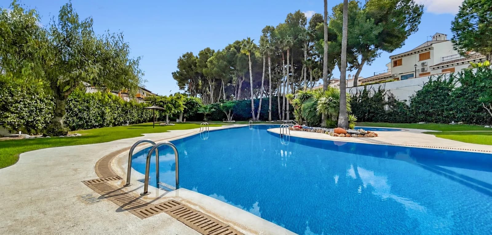 Apartment de 2 dormitorios en venta en Mil Palmeras, Costa Blanca (Alicante) - Image 2