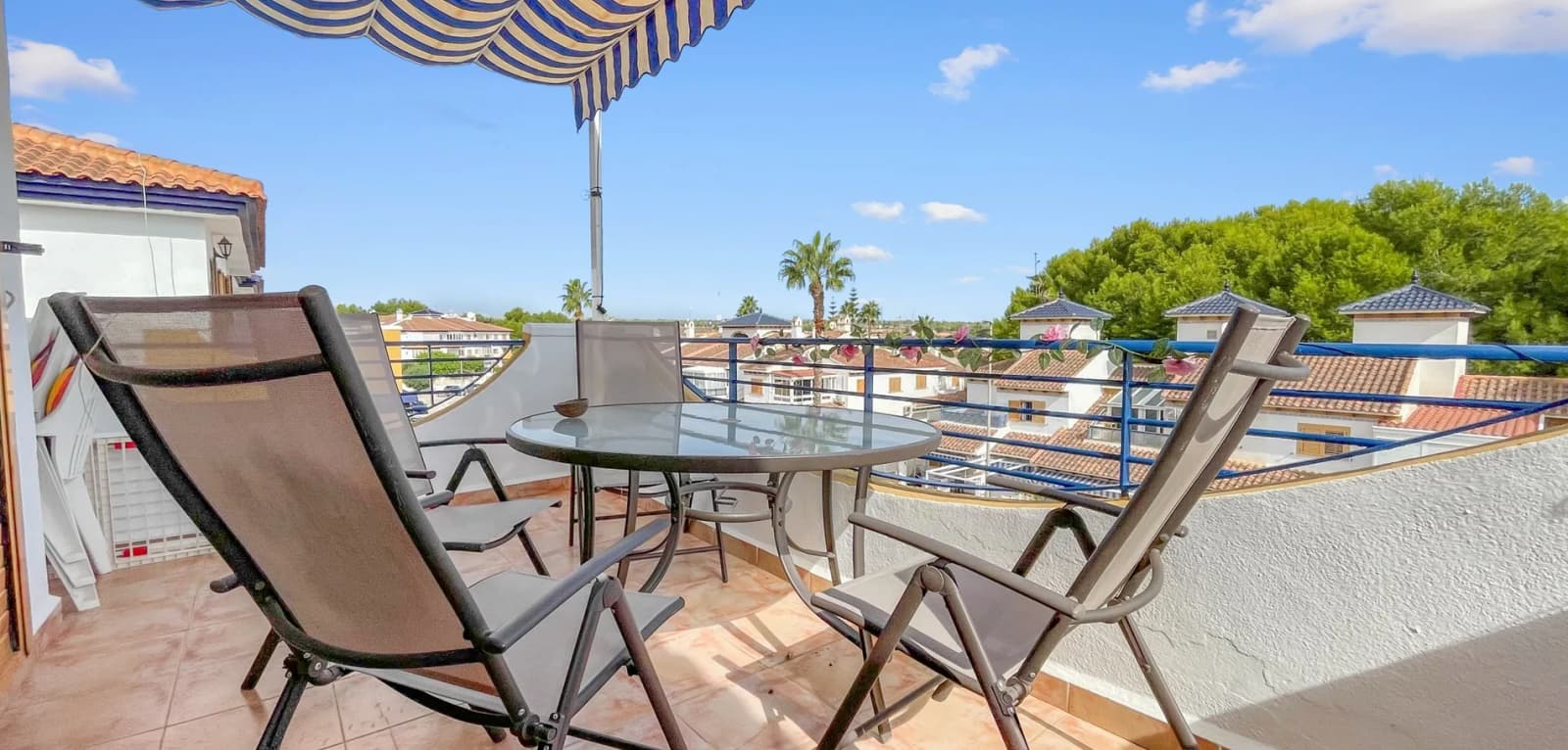Apartment de 2 dormitorios en venta en Mil Palmeras, Costa Blanca (Alicante) - Image 5
