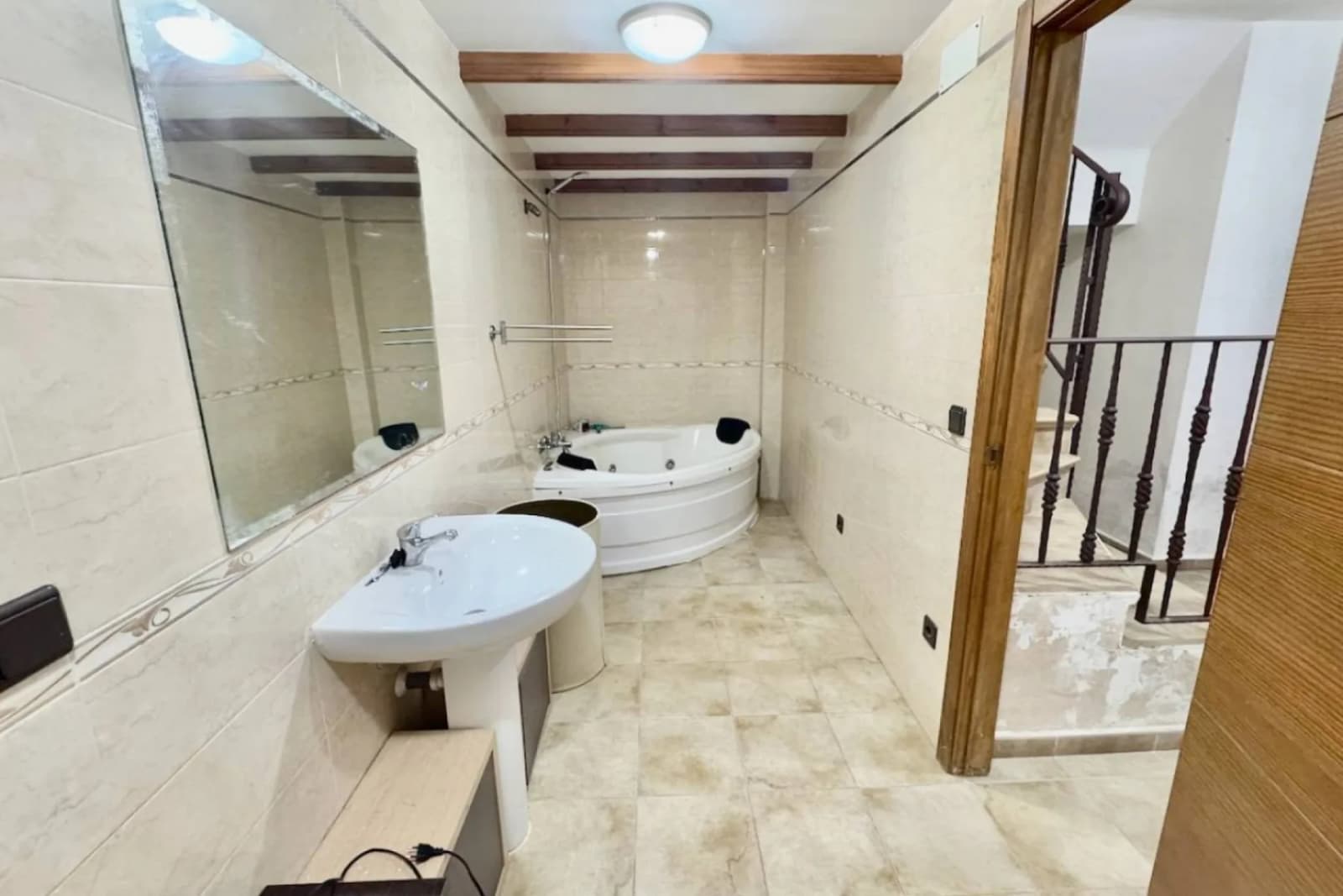 Townhouse de 5 dormitorios en venta en Urbanització Els Estanys, Alicante - Image 4