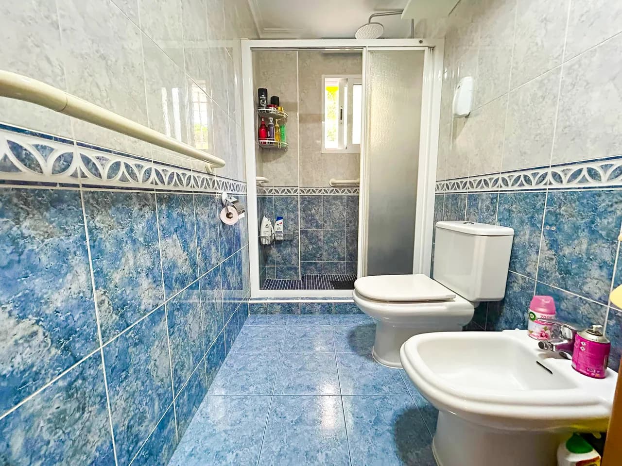 Apartment de 3 dormitorios en venta en La Mata, Alicante - Image 7