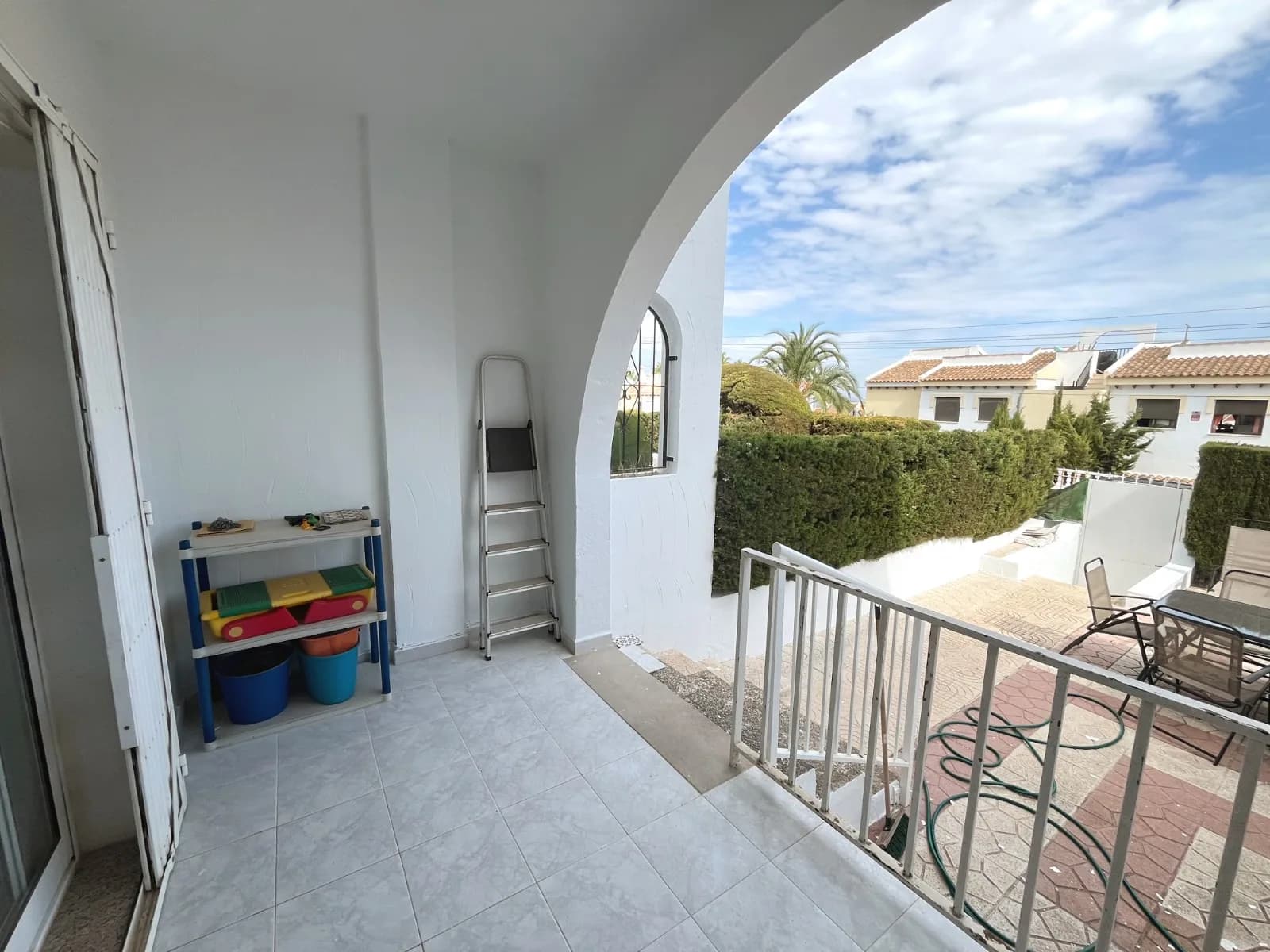 Townhouse de 2 dormitorios en venta en Ciudad Quesada, Alicante / Costa Blanca - Image 2