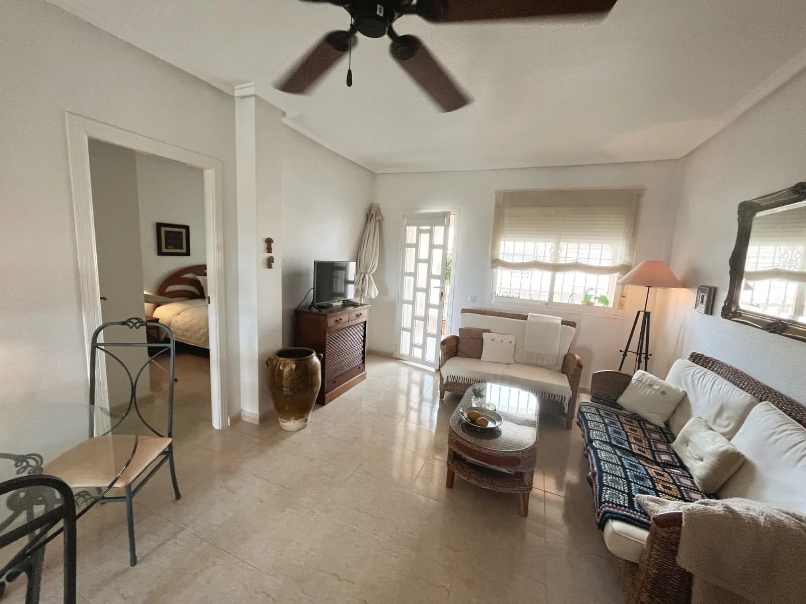 Apartment de 2 dormitorios en venta en Ciudad Quesada, Alicante / Costa Blanca - Image 2