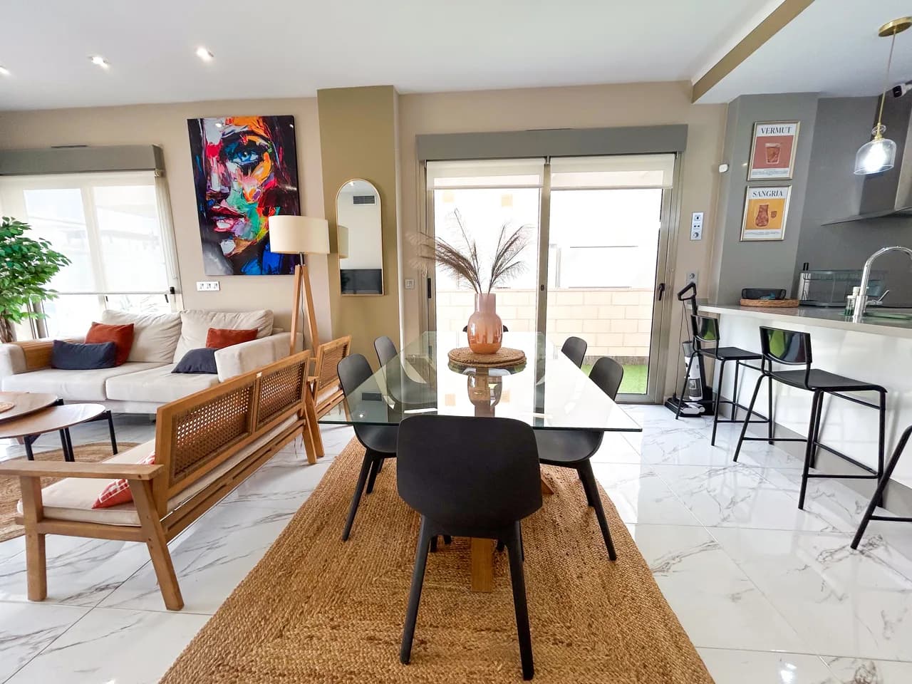 Villa de 3 dormitorios en venta en Villamartin, Alicante - Image 7