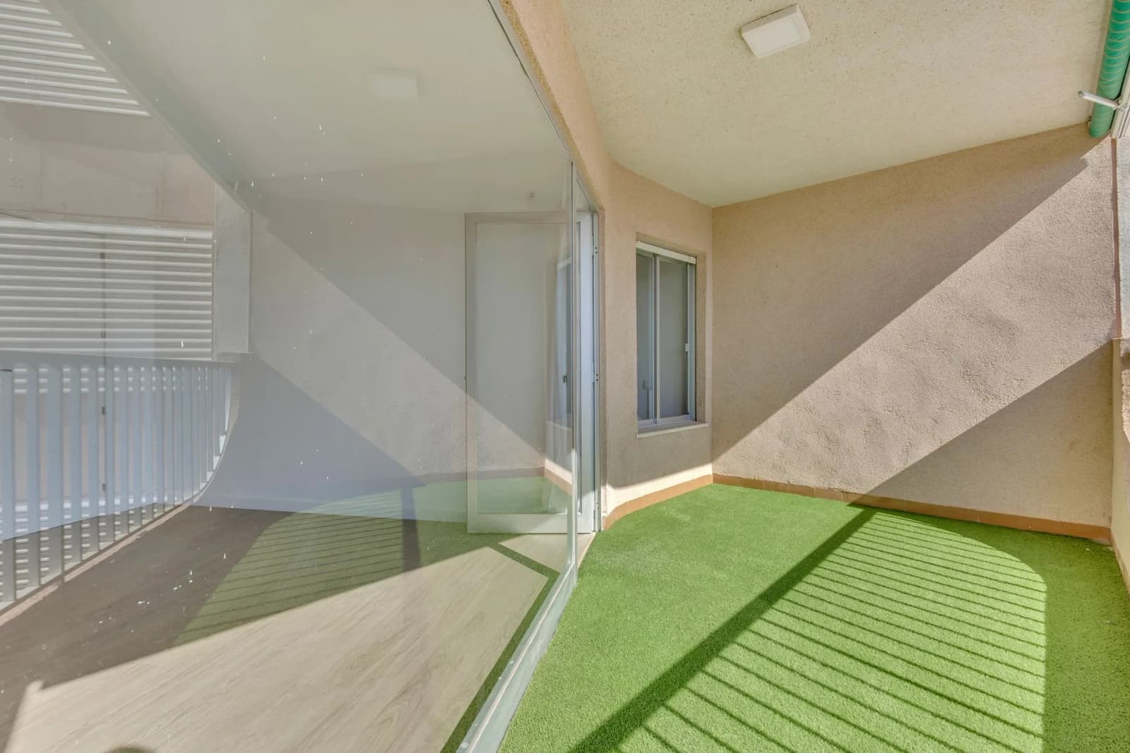 Apartment de 3 dormitorios en venta en Cabo Roig, Costa Blanca - Image 4