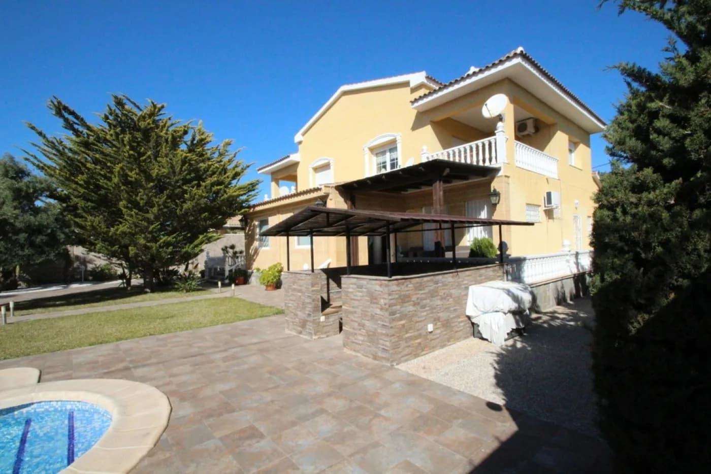 Villa de 5 dormitorios en venta en Orihuela Costa, Alicante - Image 2
